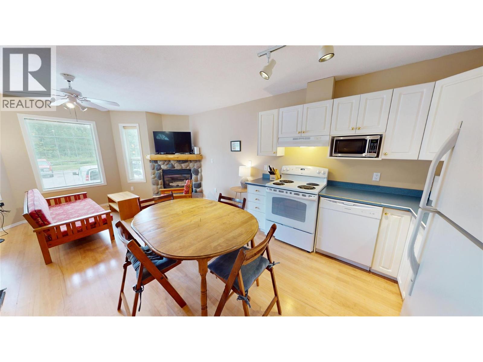400 Riverside Way Unit# 426, Fernie, British Columbia  V0B 1M7 - Photo 11 - 10393333
