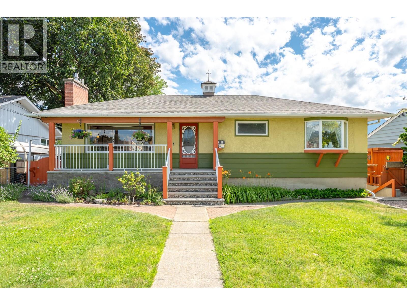 76 Huth Avenue, Penticton, British Columbia  V2A 2Z8 - Photo 2 - 10393361