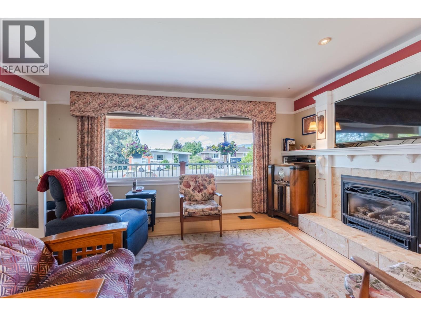 76 Huth Avenue, Penticton, British Columbia  V2A 2Z8 - Photo 8 - 10393361