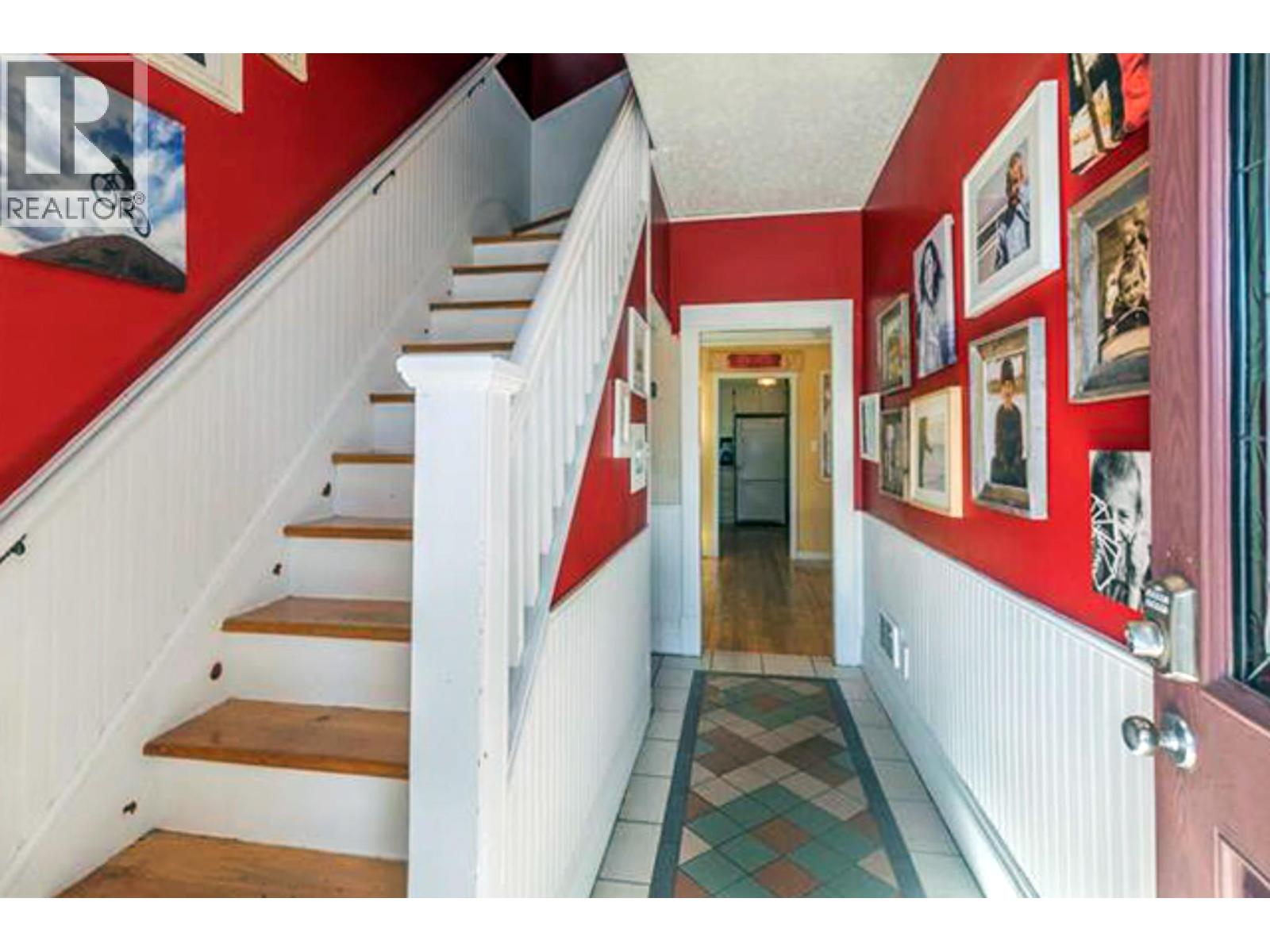 822 Lawrence Avenue, Kelowna, British Columbia  V1Y 6L9 - Photo 31 - 10393210