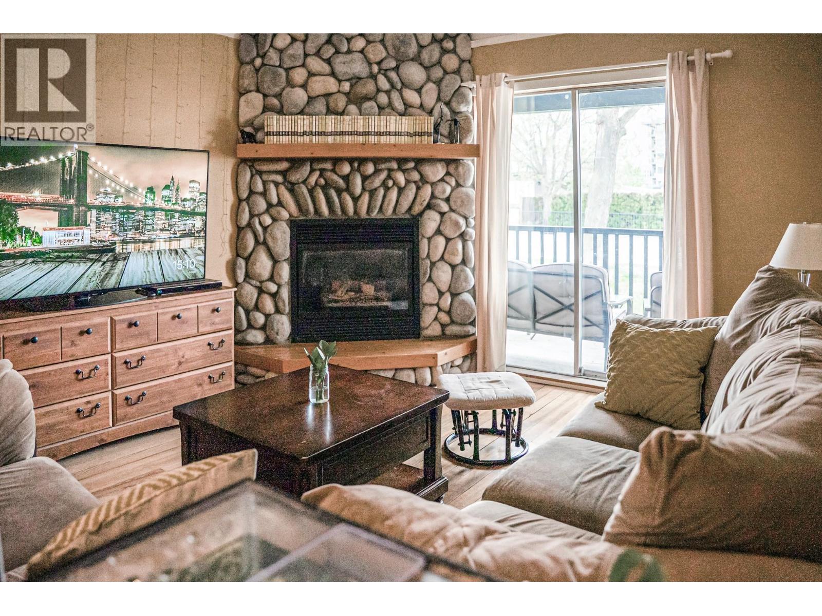 822 Lawrence Avenue, Kelowna, British Columbia  V1Y 6L9 - Photo 45 - 10393210