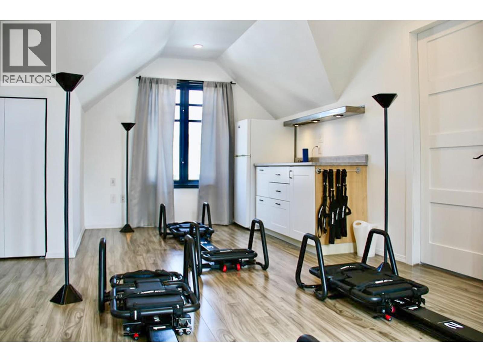 822 Lawrence Avenue, Kelowna, British Columbia  V1Y 6L9 - Photo 47 - 10393210