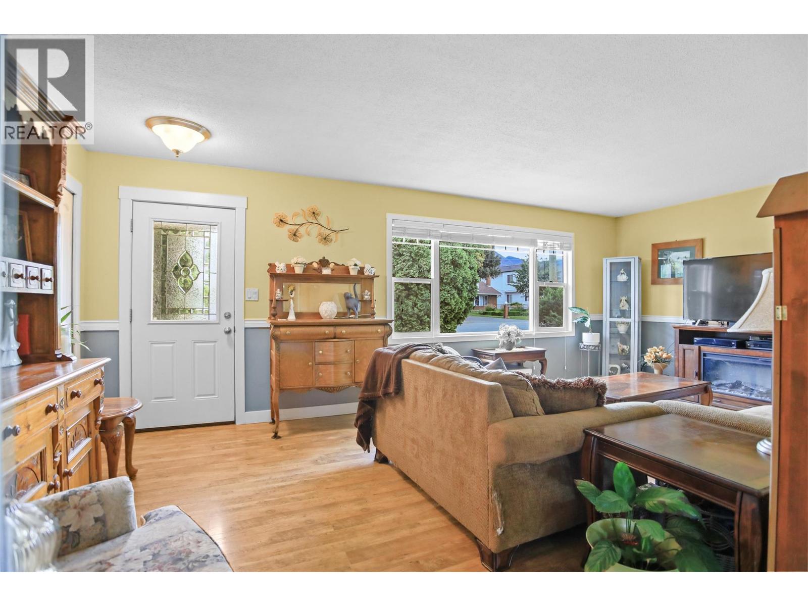 1530 Friesen Road, Kelowna, British Columbia  V1X 4X6 - Photo 11 - 10393180