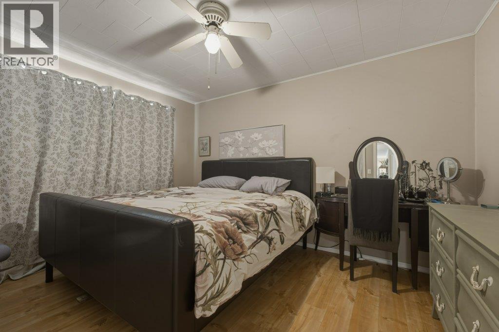 3580 20 Avenue Se, Salmon Arm, British Columbia  V1E 1X9 - Photo 23 - 10393337