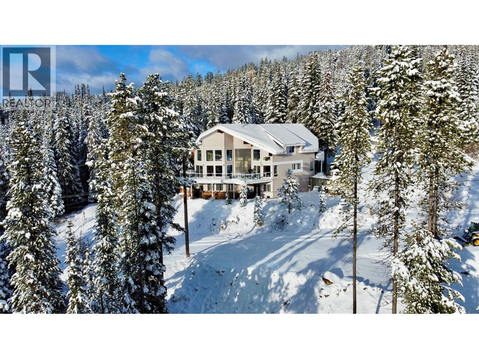 200 Cougar Road, Oliver, British Columbia  V0H 1T0 - Photo 1 - 10393212