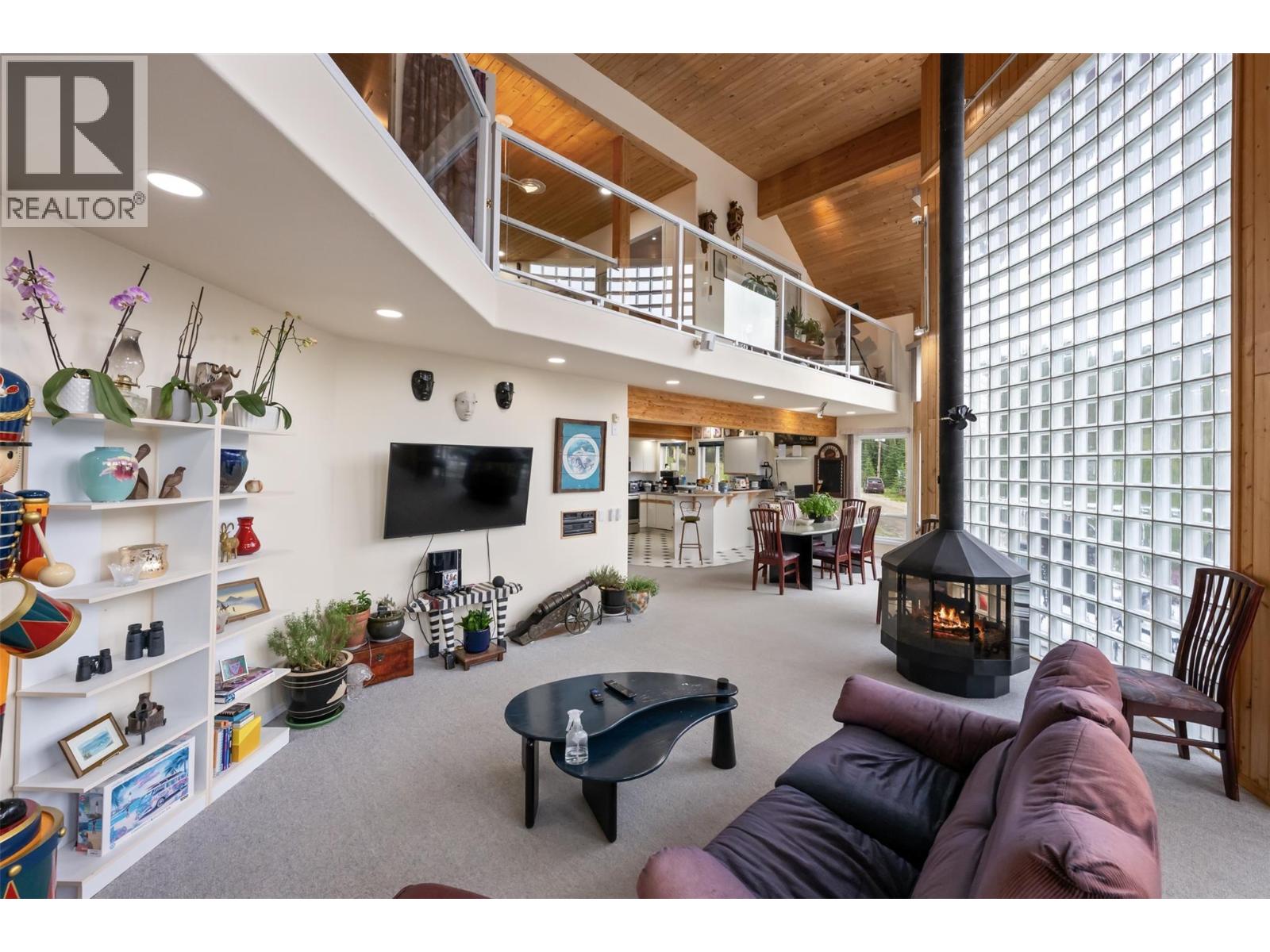 200 Cougar Road, Oliver, British Columbia  V0H 1T0 - Photo 10 - 10393212