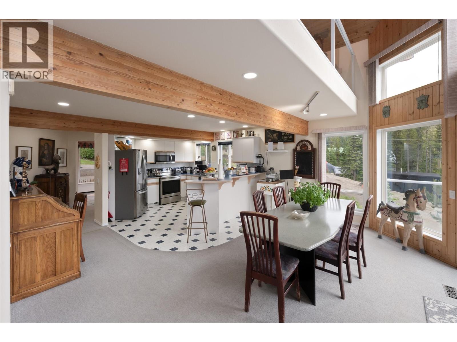 200 Cougar Road, Oliver, British Columbia  V0H 1T0 - Photo 12 - 10393212