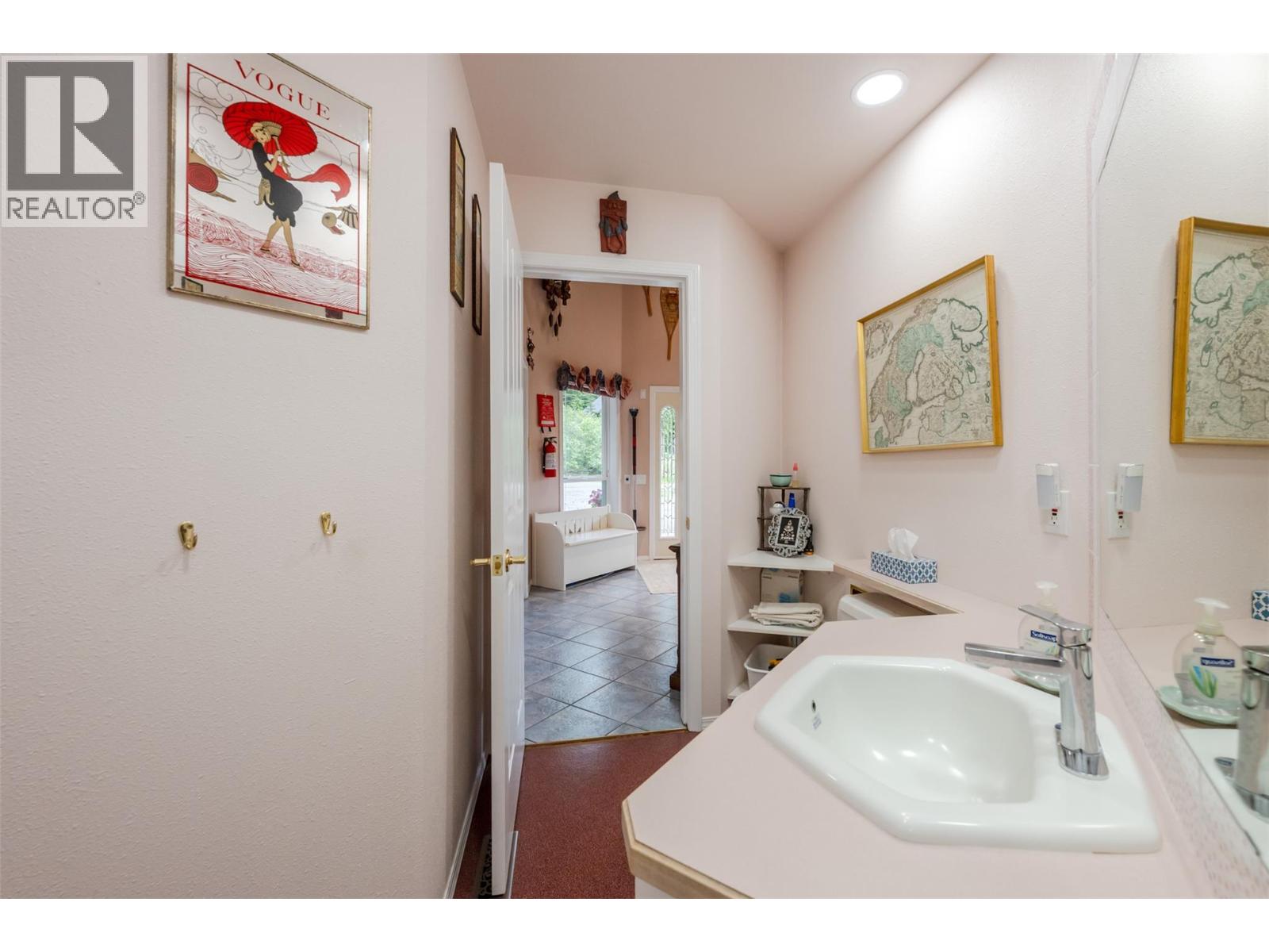 200 Cougar Road, Oliver, British Columbia  V0H 1T0 - Photo 29 - 10393212