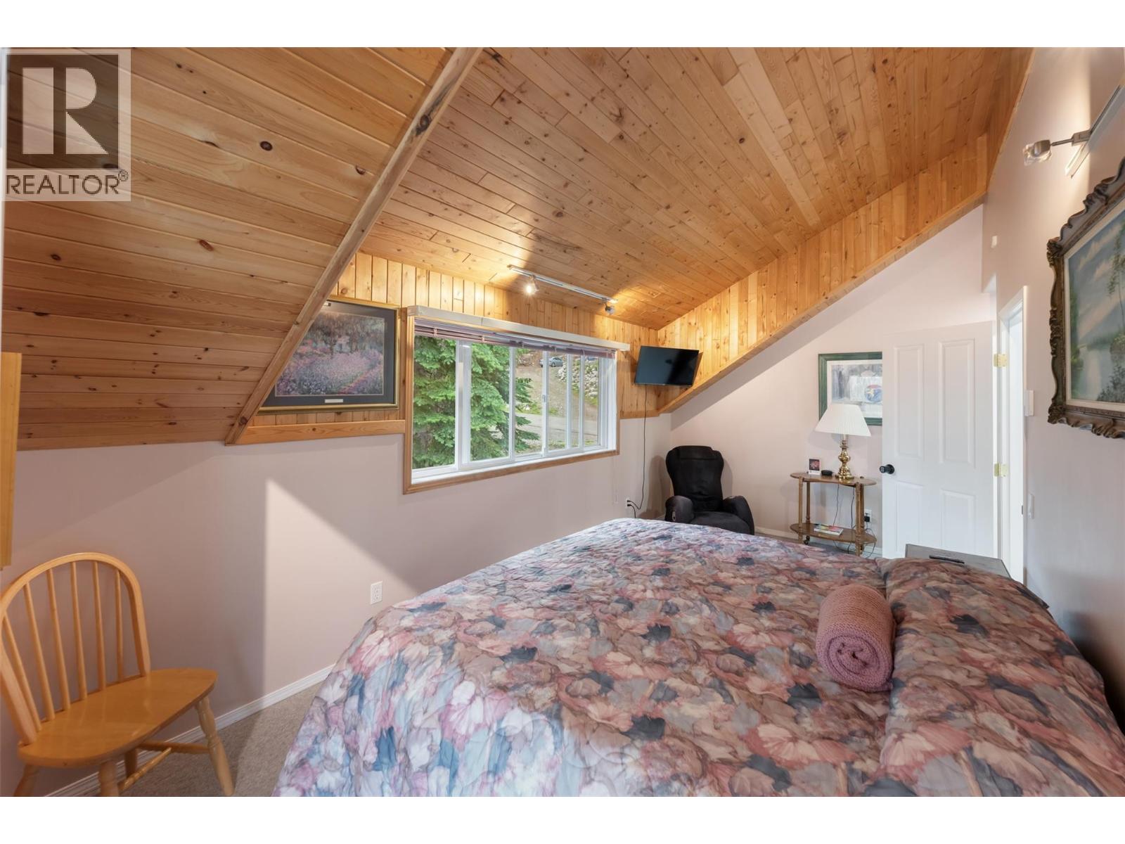 200 Cougar Road, Oliver, British Columbia  V0H 1T0 - Photo 32 - 10393212