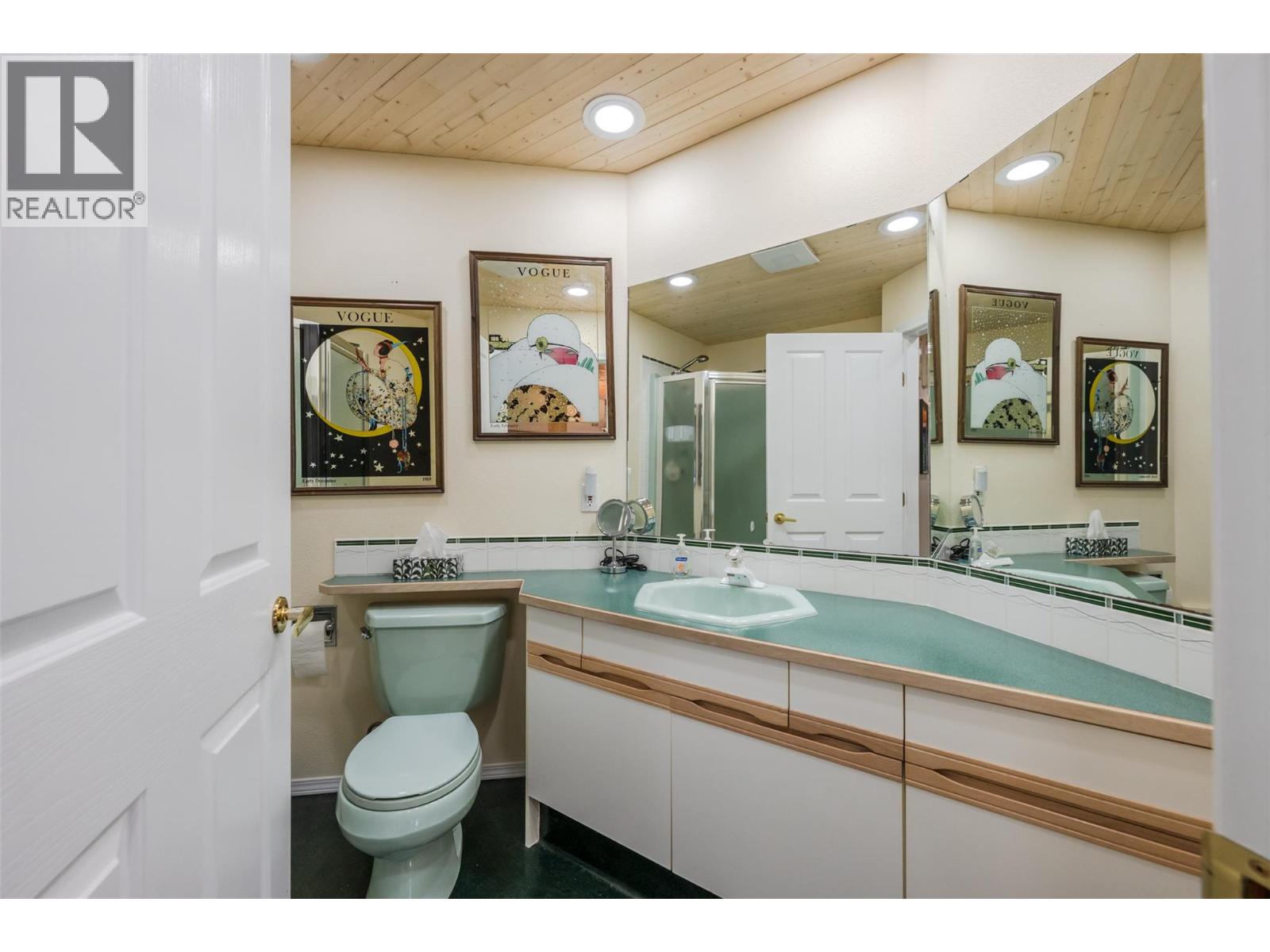 200 Cougar Road, Oliver, British Columbia  V0H 1T0 - Photo 39 - 10393212