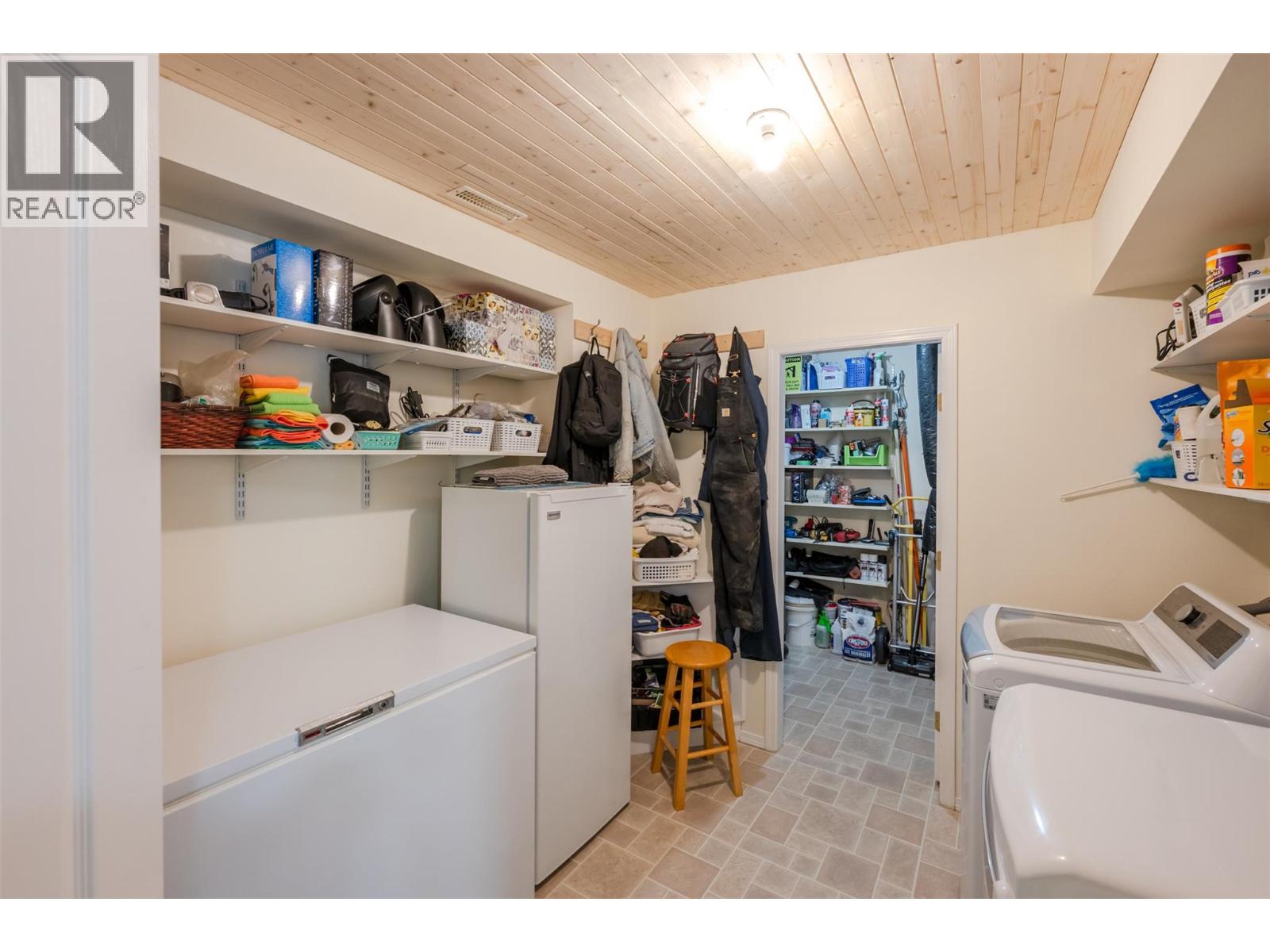 200 Cougar Road, Oliver, British Columbia  V0H 1T0 - Photo 67 - 10393212