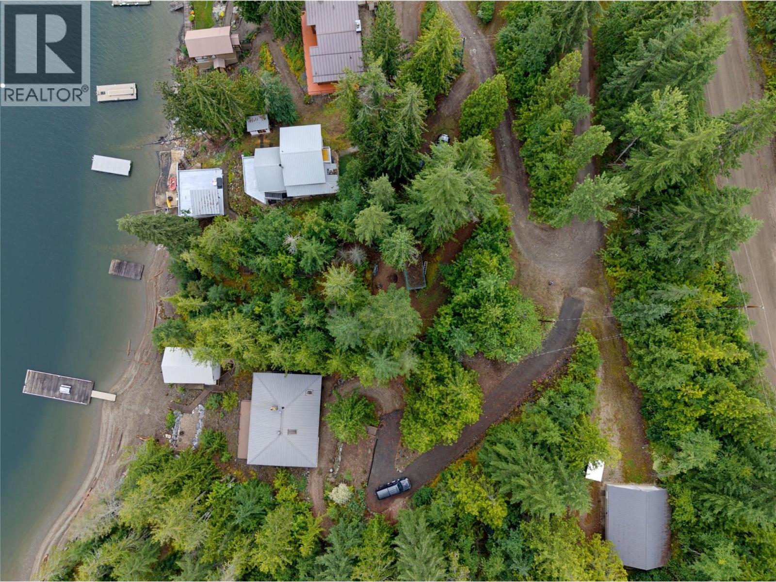 4255 Justin Road, Eagle Bay, British Columbia  V0E 1T0 - Photo 2 - 10392627