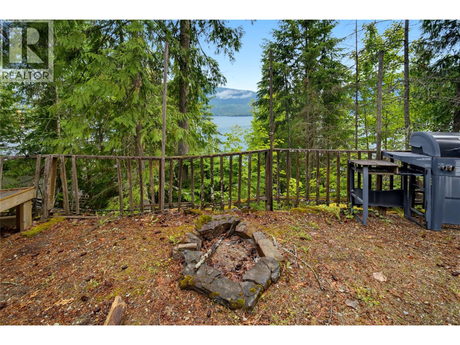 4255 Justin Road, Eagle Bay, British Columbia  V0E 1T0 - Photo 34 - 10392627