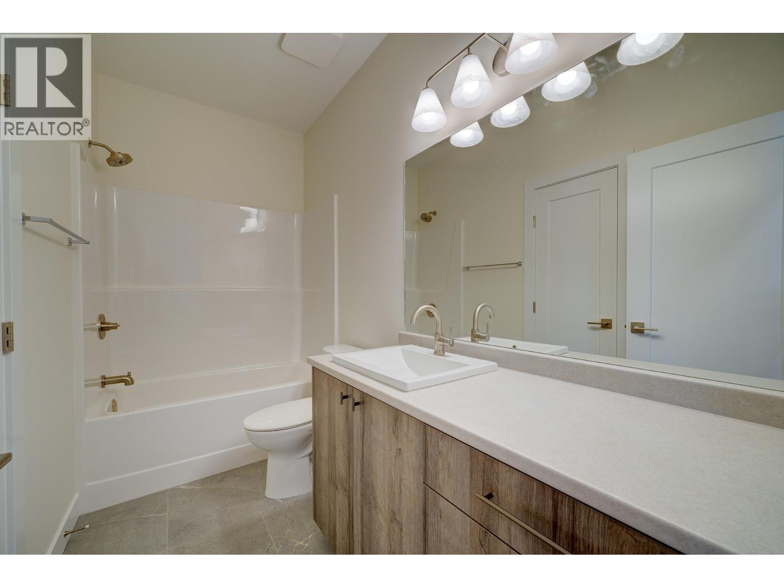 3224 Bank Road, Kamloops, British Columbia  V2B 6Z7 - Photo 19 - 10393422