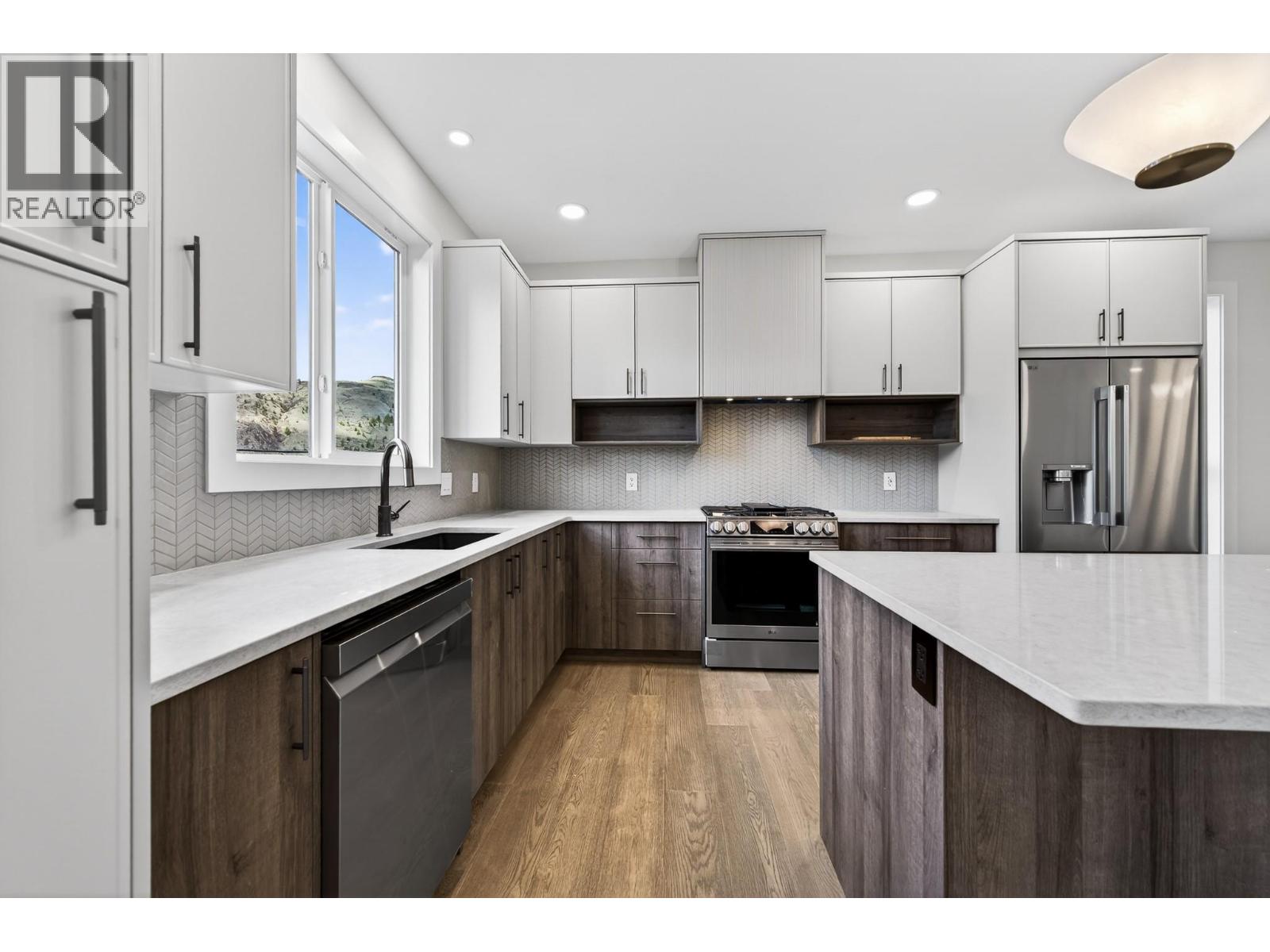 3224 Bank Road, Kamloops, British Columbia  V2B 6Z7 - Photo 4 - 10393422