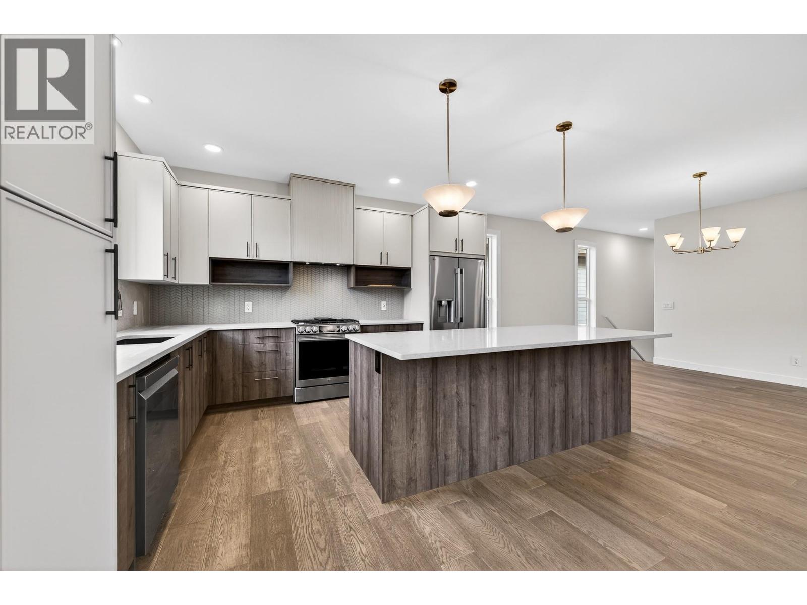 3224 Bank Road, Kamloops, British Columbia  V2B 6Z7 - Photo 6 - 10393422