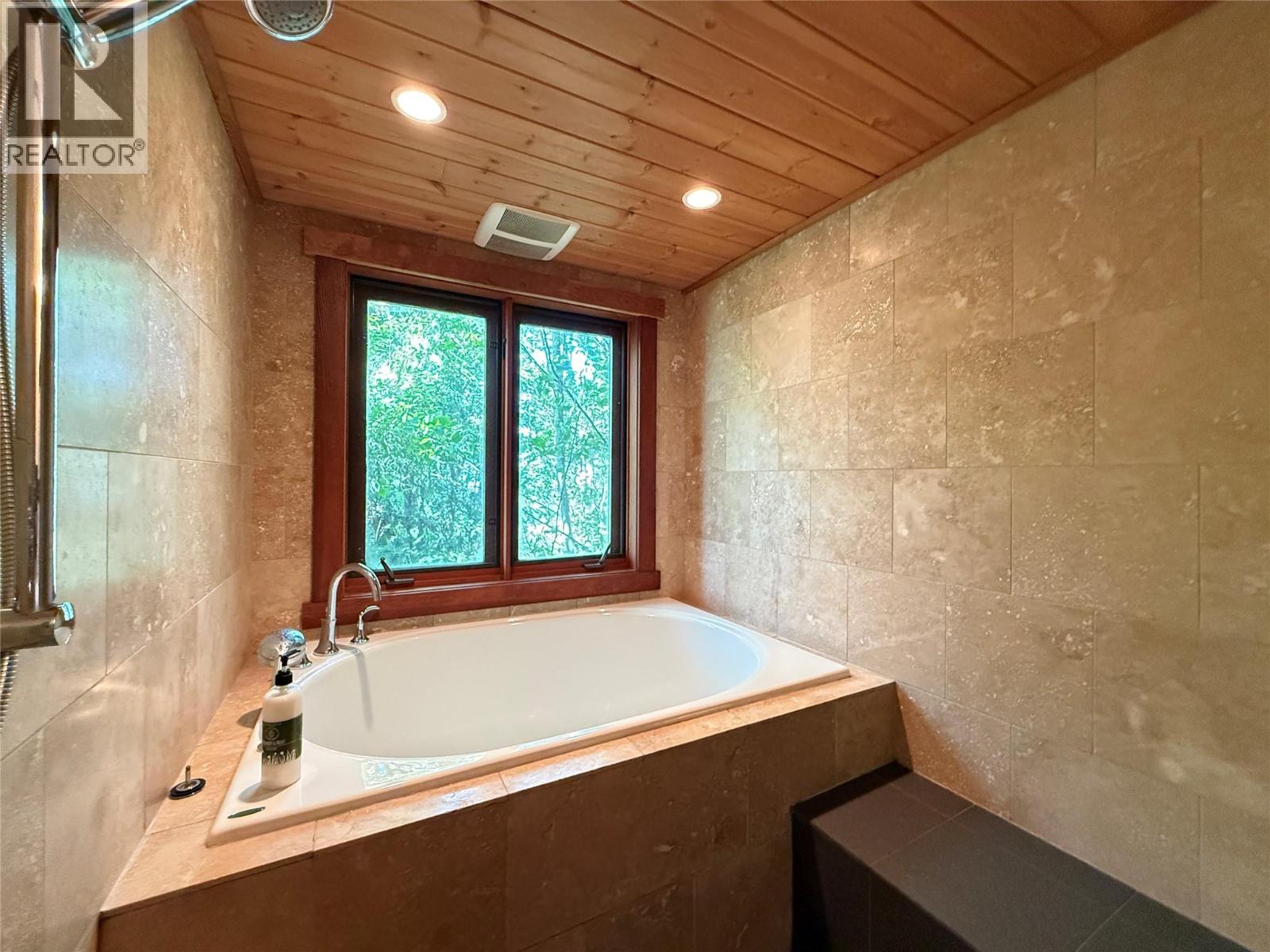 113 Kootenay Lake Road, Procter, British Columbia  V0G 1V0 - Photo 36 - 10393265