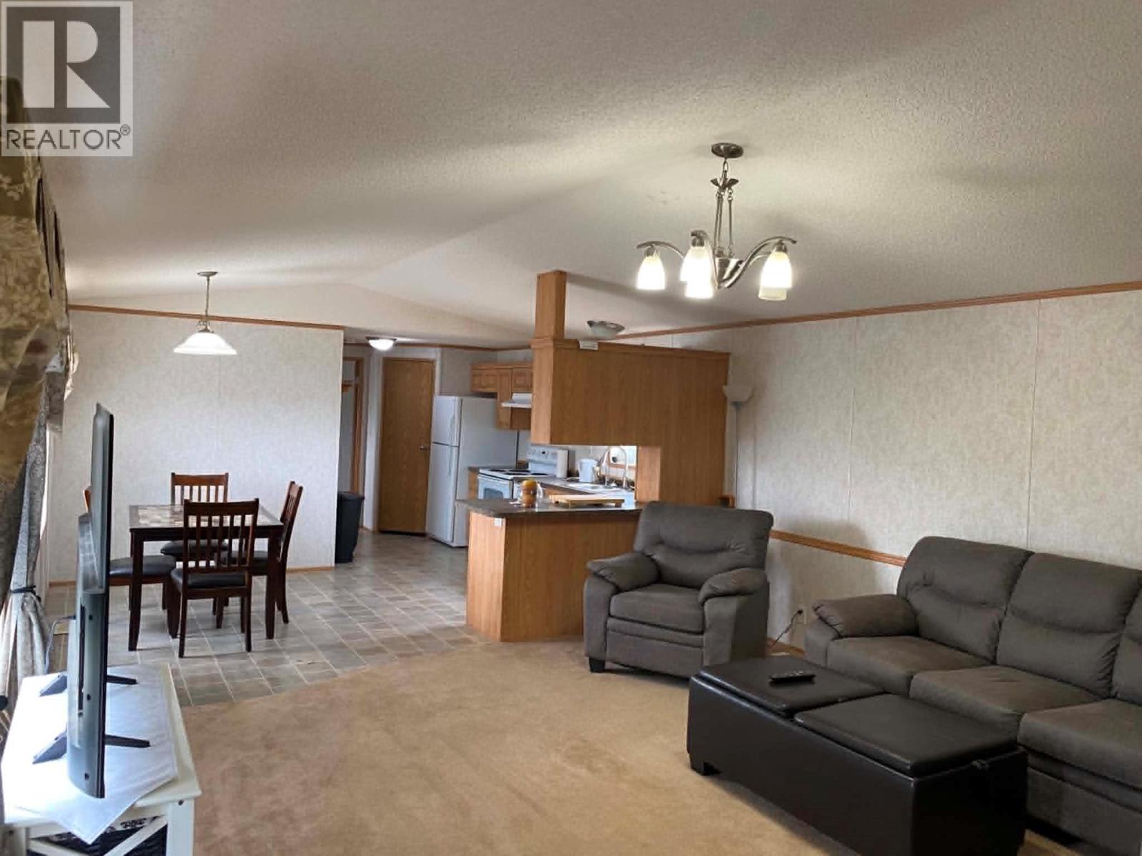 9800 18 Street Unit# 18, Dawson Creek, British Columbia  V1G 5A4 - Photo 2 - 10393304