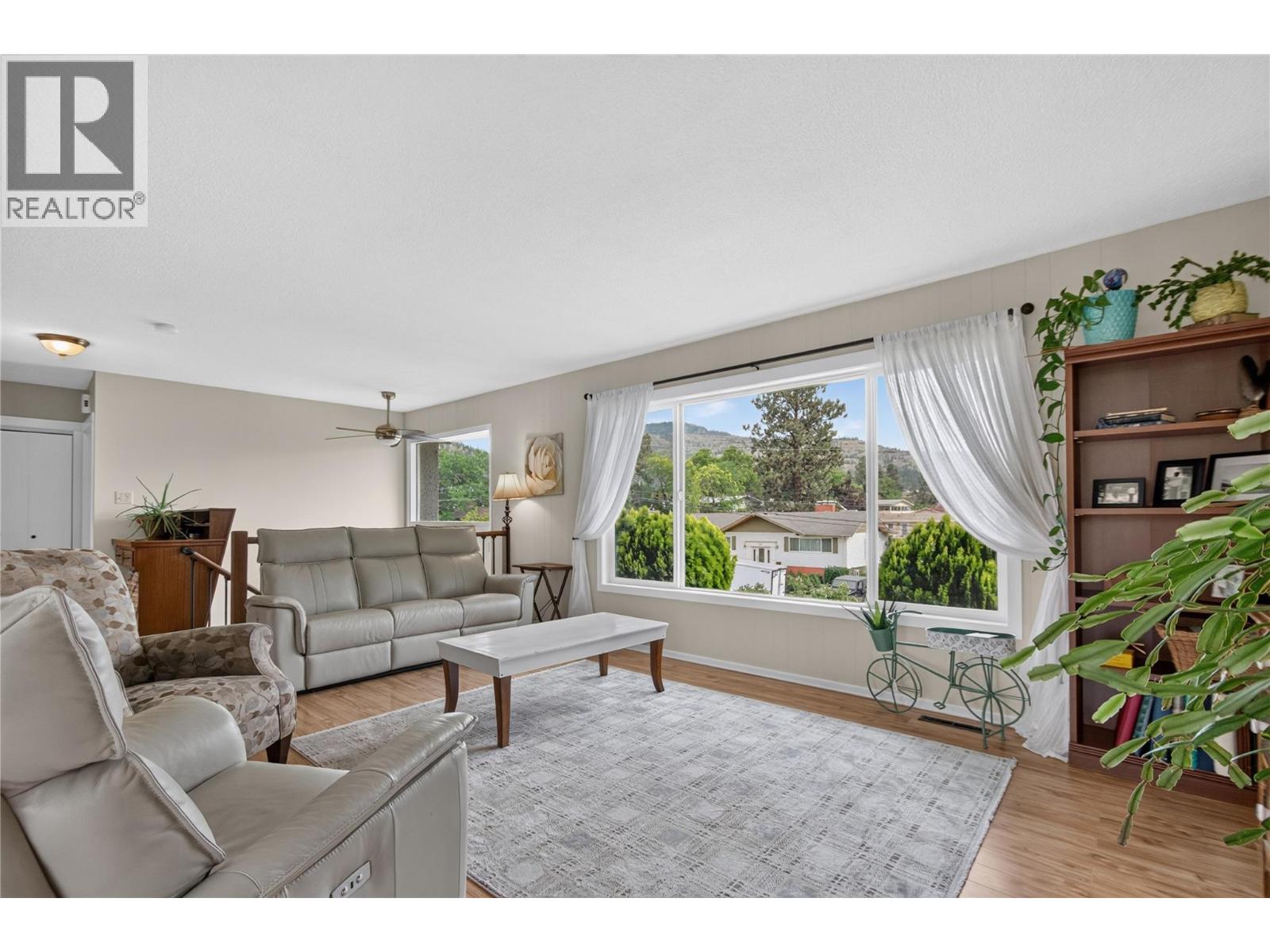 162 Woodlands Place, Penticton, British Columbia  V2A 3B2 - Photo 8 - 10393106