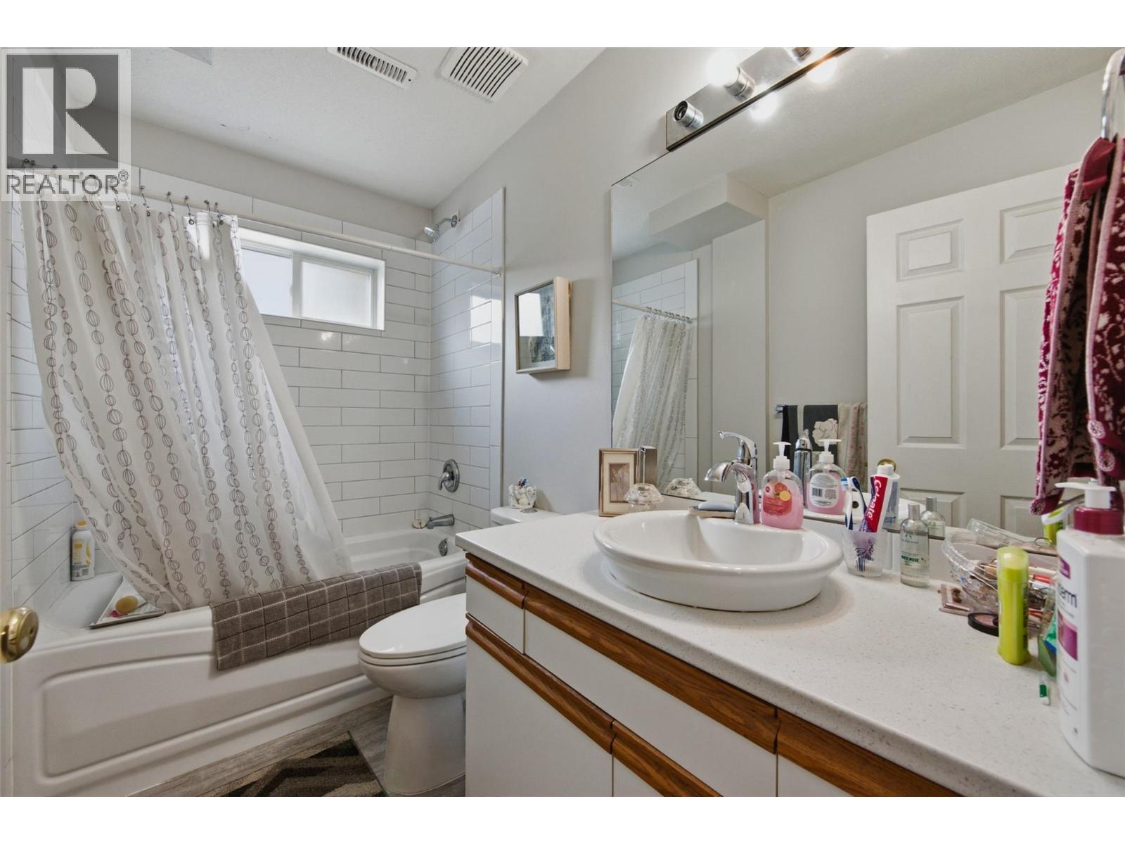 417 Wigglesworth Crescent, Kelowna, British Columbia  V1X 7N3 - Photo 35 - 10393358