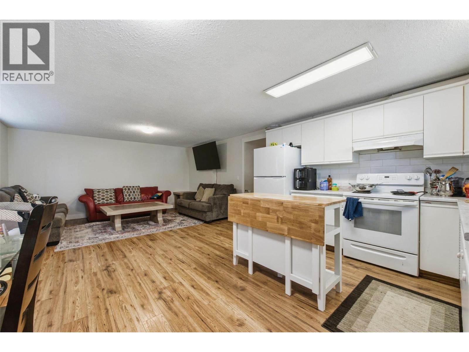 417 Wigglesworth Crescent, Kelowna, British Columbia  V1X 7N3 - Photo 36 - 10393358