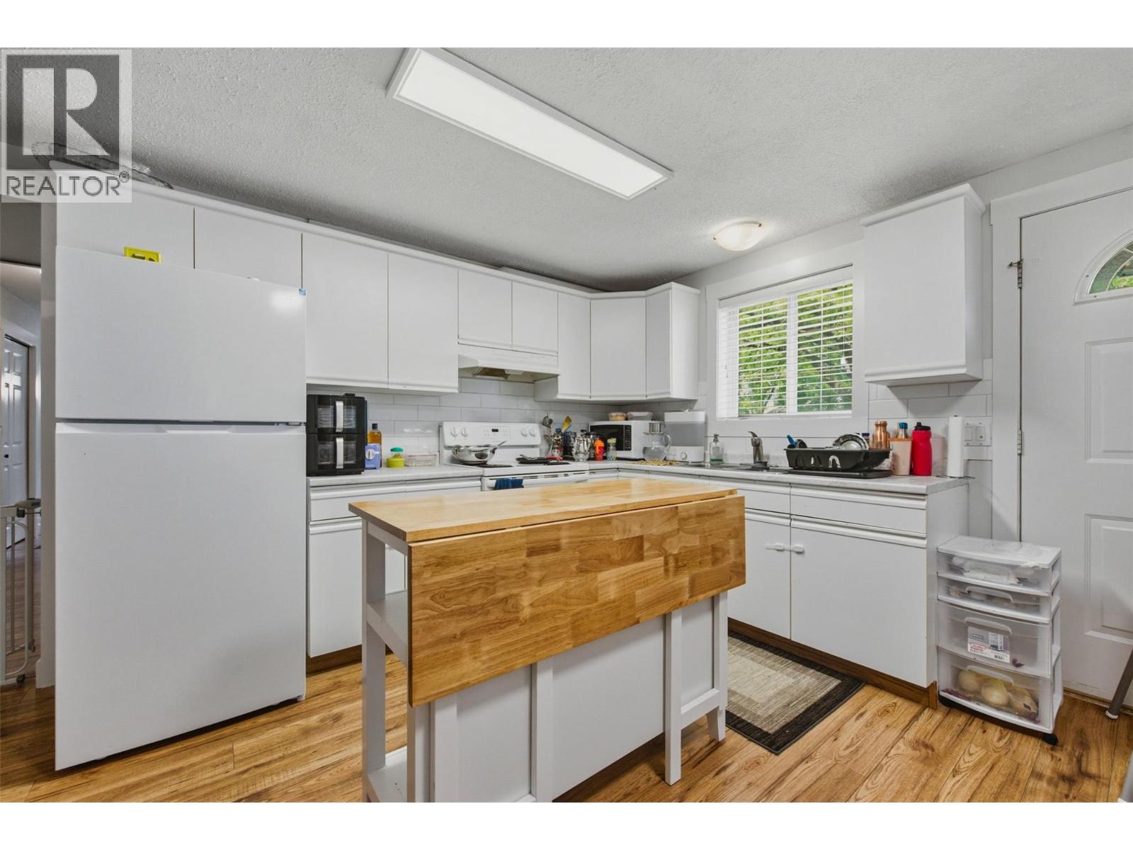 417 Wigglesworth Crescent, Kelowna, British Columbia  V1X 7N3 - Photo 38 - 10393358