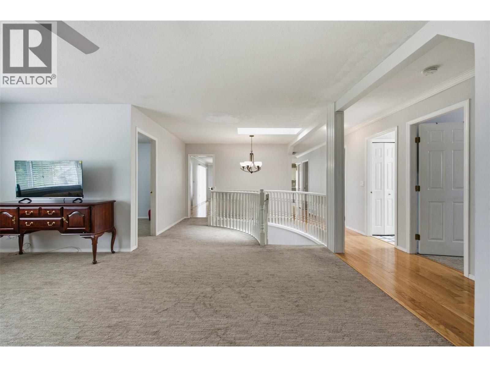 417 Wigglesworth Crescent, Kelowna, British Columbia  V1X 7N3 - Photo 9 - 10393358