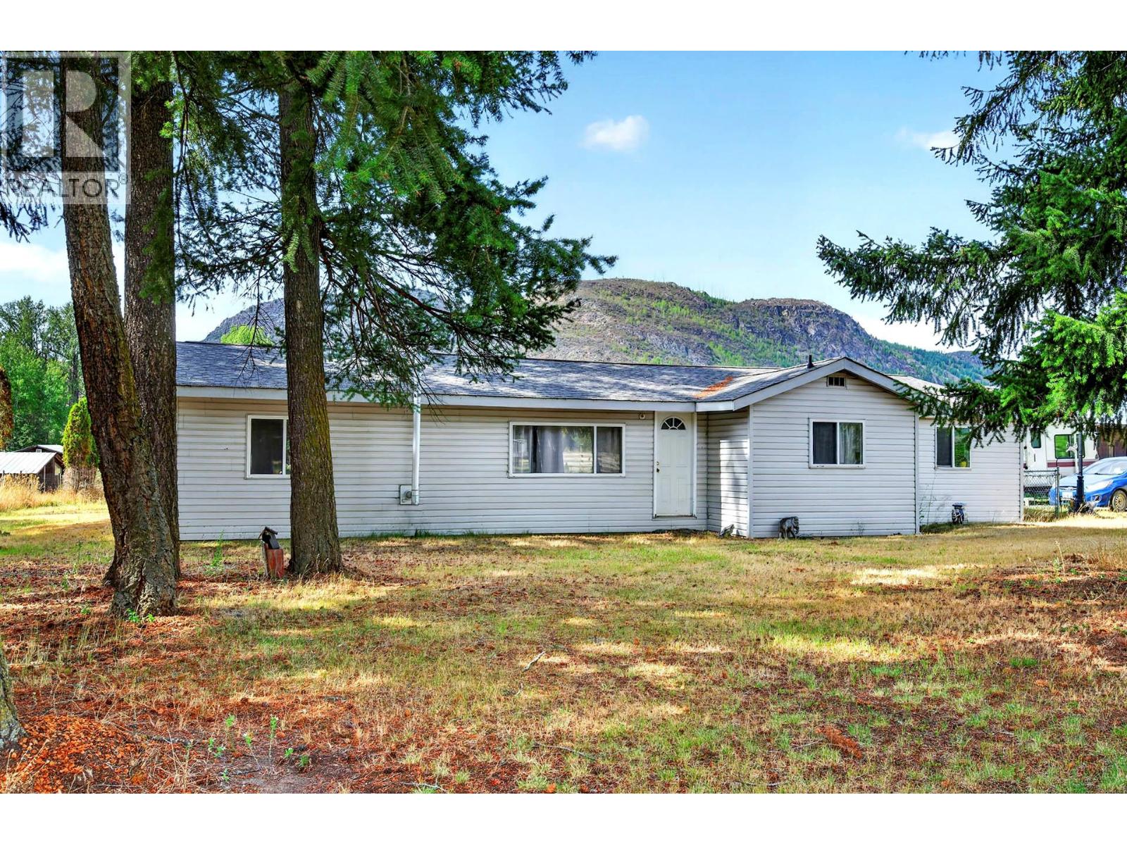 4079 Dixon Mountain Road, Barriere, British Columbia  V0E 1E0 - Photo 2 - 10392436