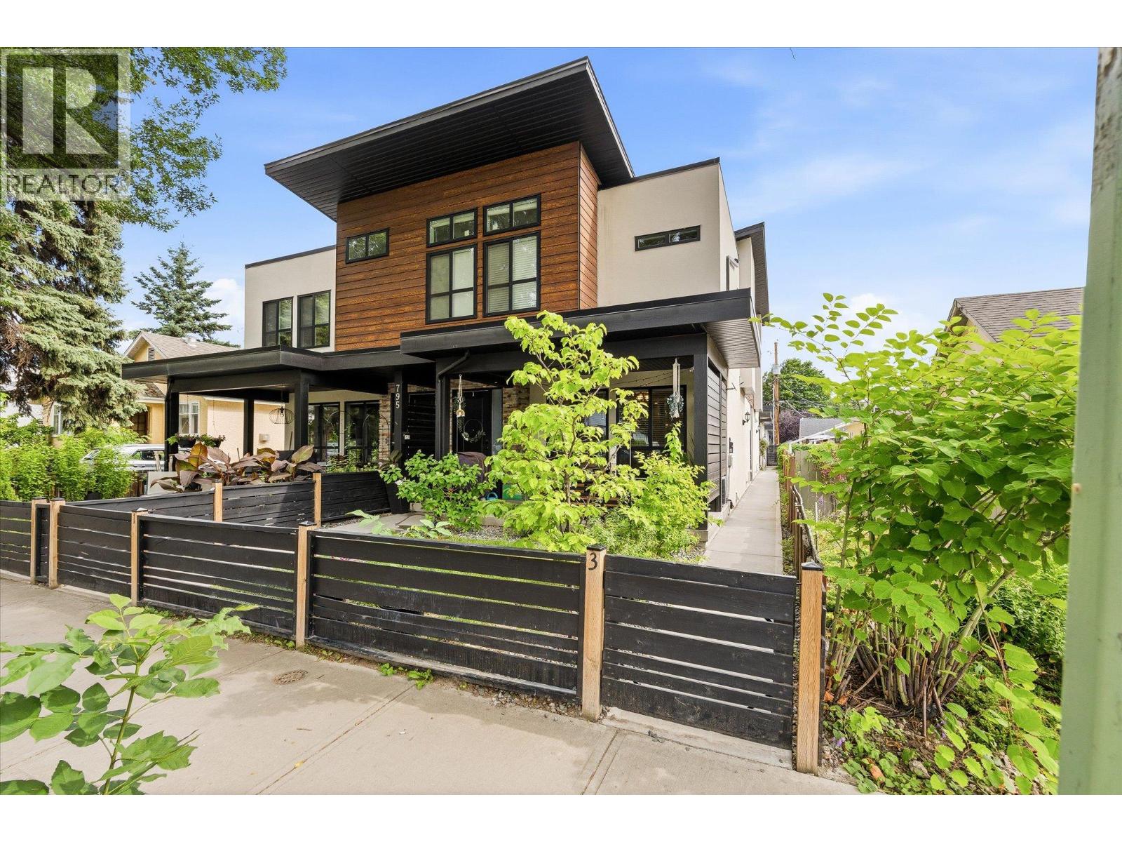 795 Stockwell Avenue Unit# 3, Kelowna, British Columbia  V1Y 6W1 - Photo 1 - 10393205