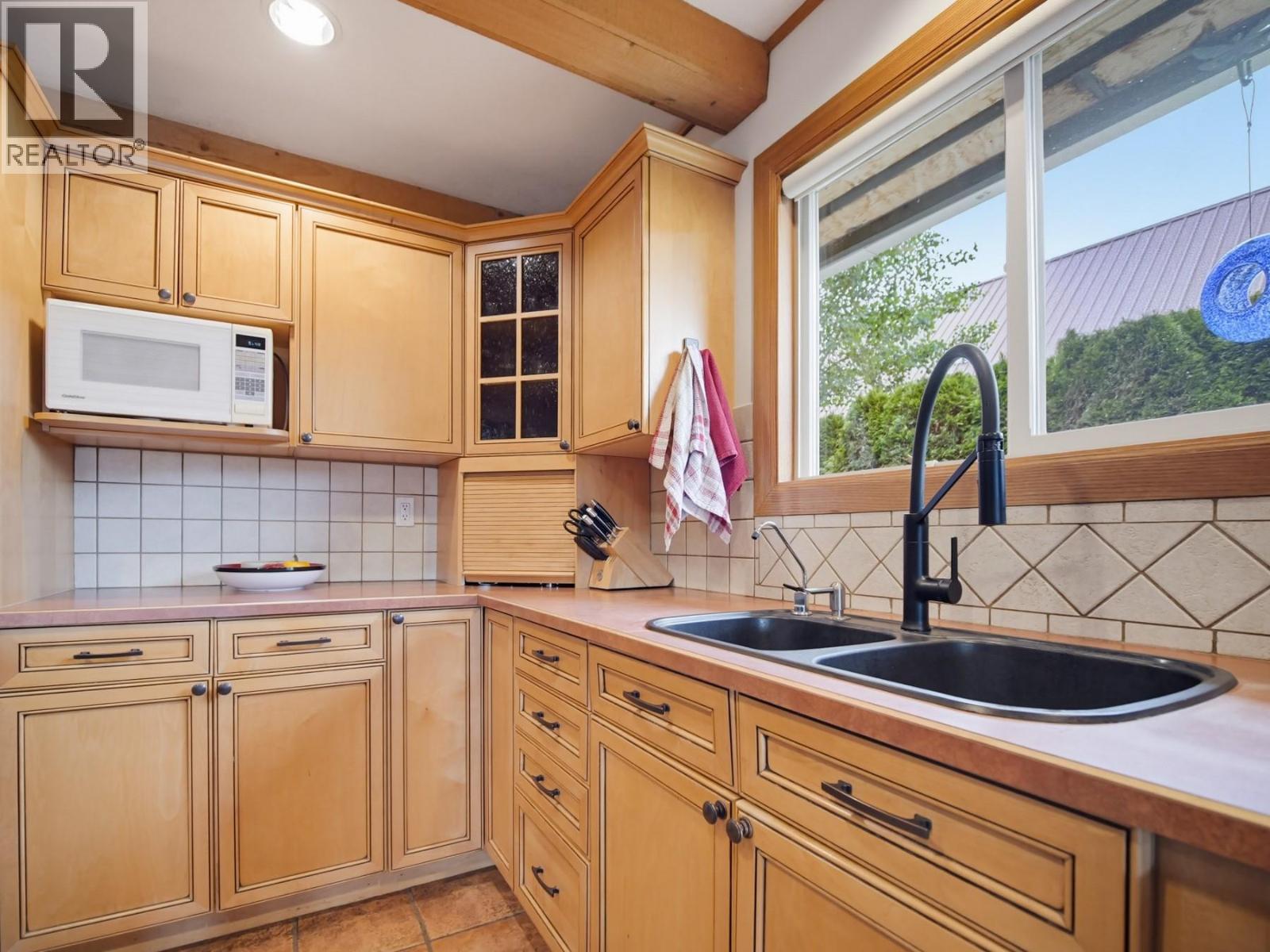 3037 Powell Road, Kamloops, British Columbia  V0E 3E1 - Photo 16 - 10393370