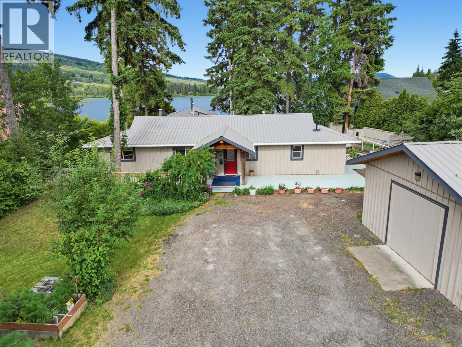 3037 Powell Road, Kamloops, British Columbia  V0E 3E1 - Photo 3 - 10393370