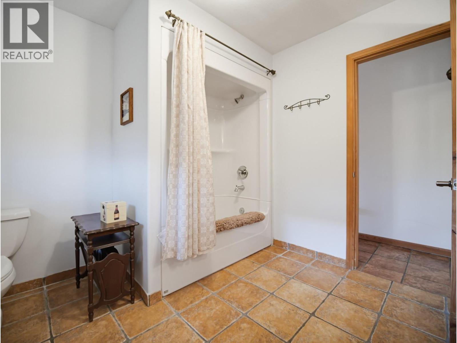 3037 Powell Road, Kamloops, British Columbia  V0E 3E1 - Photo 40 - 10393370