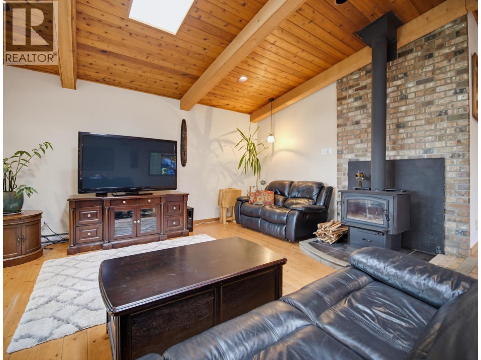 3037 Powell Road, Kamloops, British Columbia  V0E 3E1 - Photo 7 - 10393370
