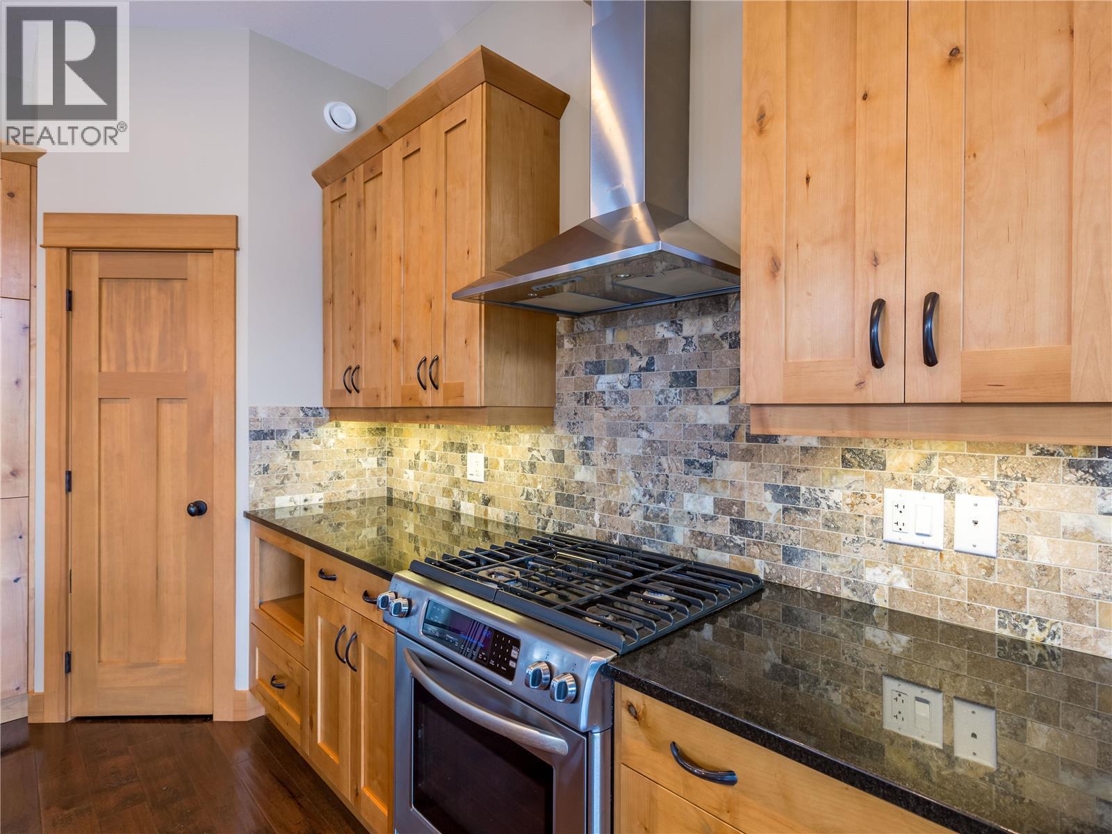 9966 Purcell Drive, Silver Star, British Columbia  V1B 0S1 - Photo 8 - 10393066