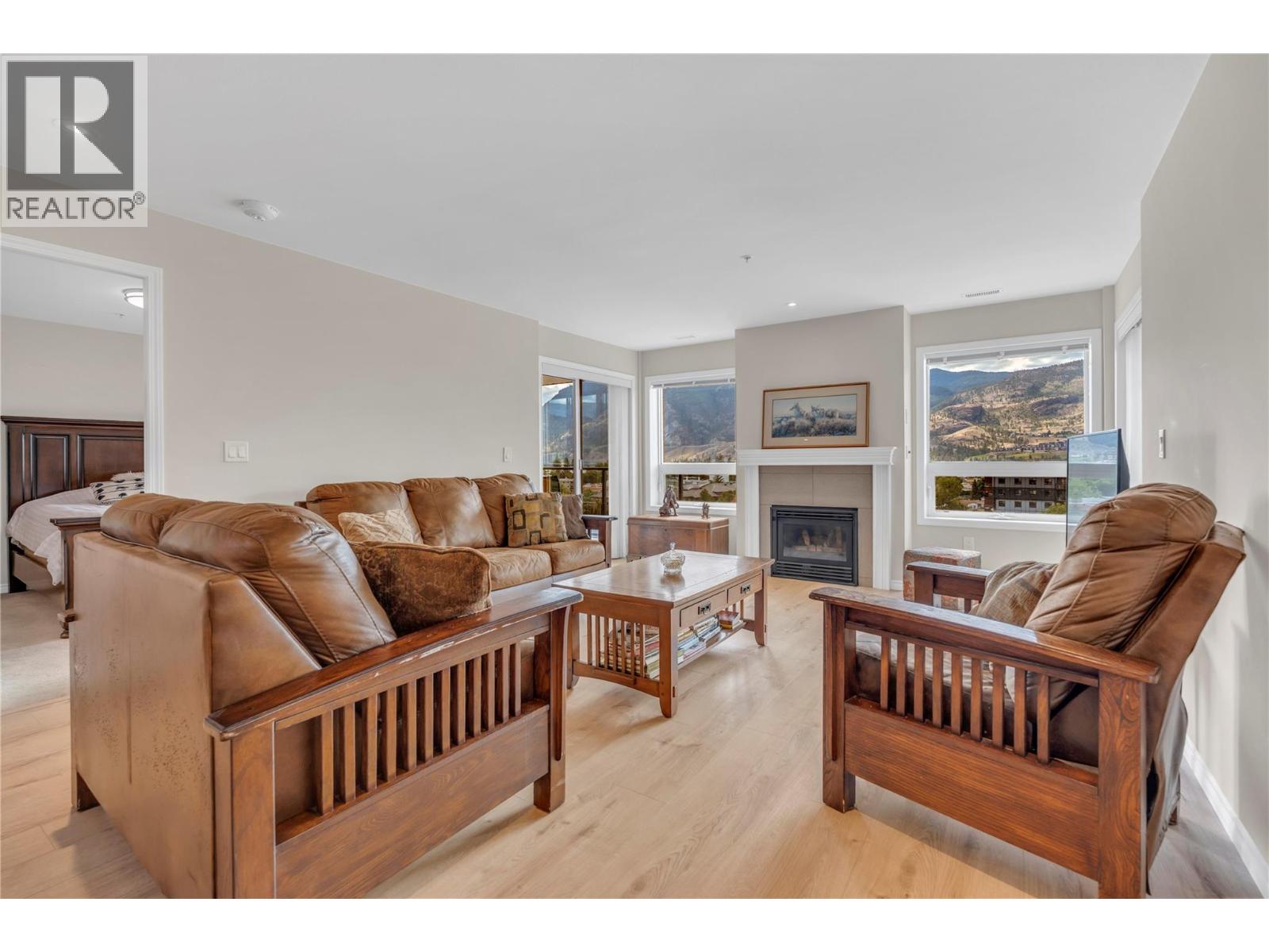 3346 Skaha Lake Road Unit# 804, Penticton, British Columbia  V2A 6G4 - Photo 3 - 10393329