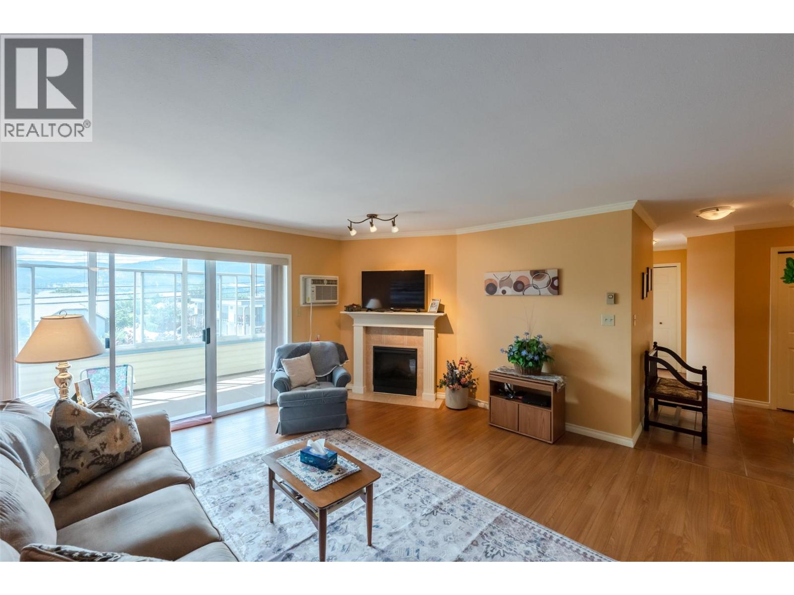 965 King Street Unit# 203, Penticton, British Columbia  V2A 8J4 - Photo 4 - 10393401