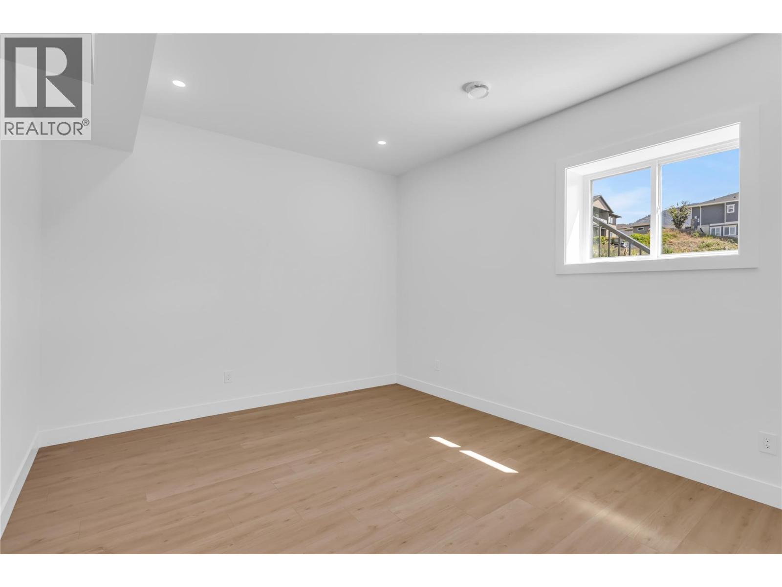 1152 Hume Avenue, Kelowna, British Columbia  V1P 0A9 - Photo 30 - 10393301