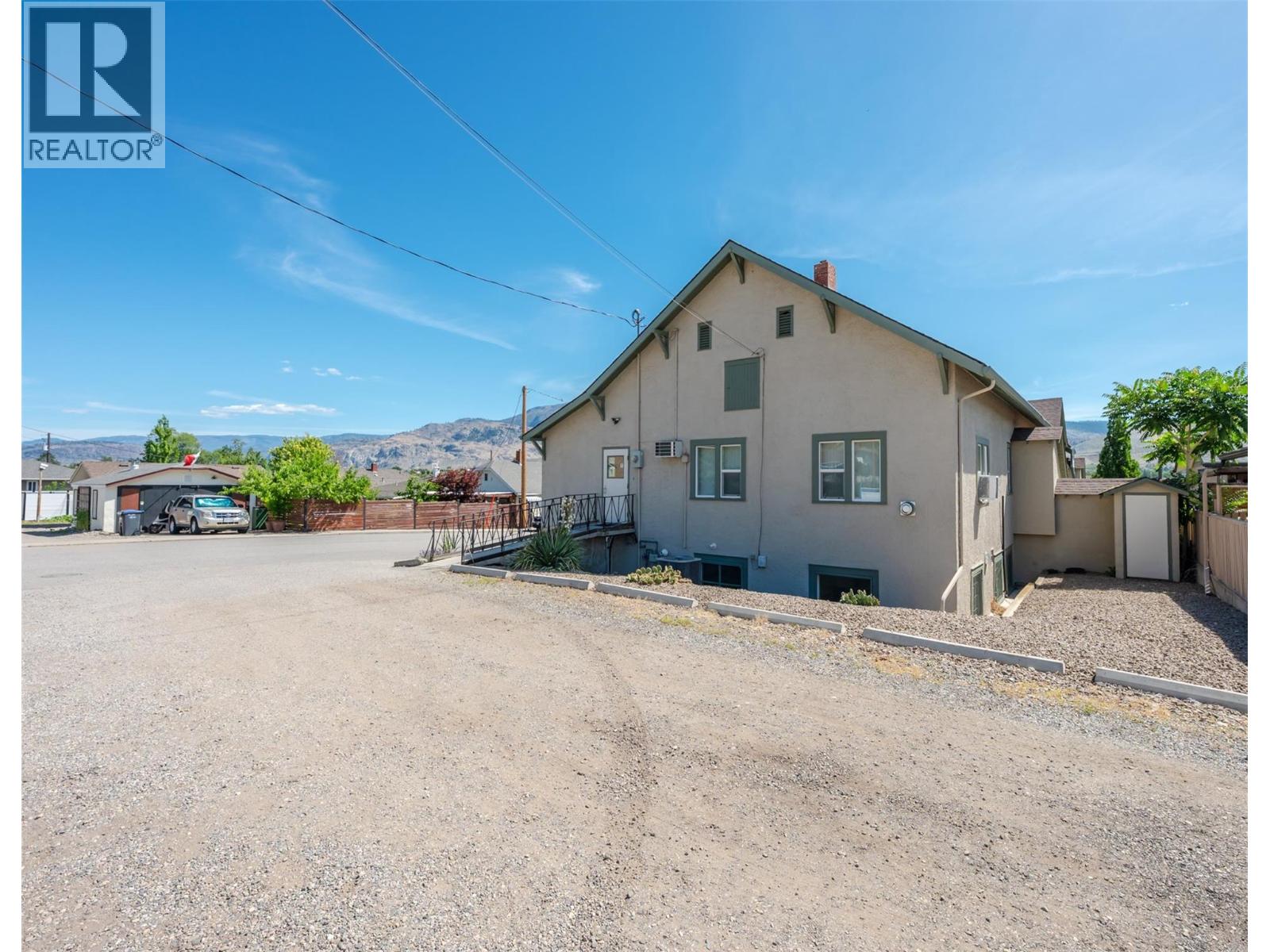 545 Church Avenue, Oliver, British Columbia  V0H 1T0 - Photo 6 - 10393499