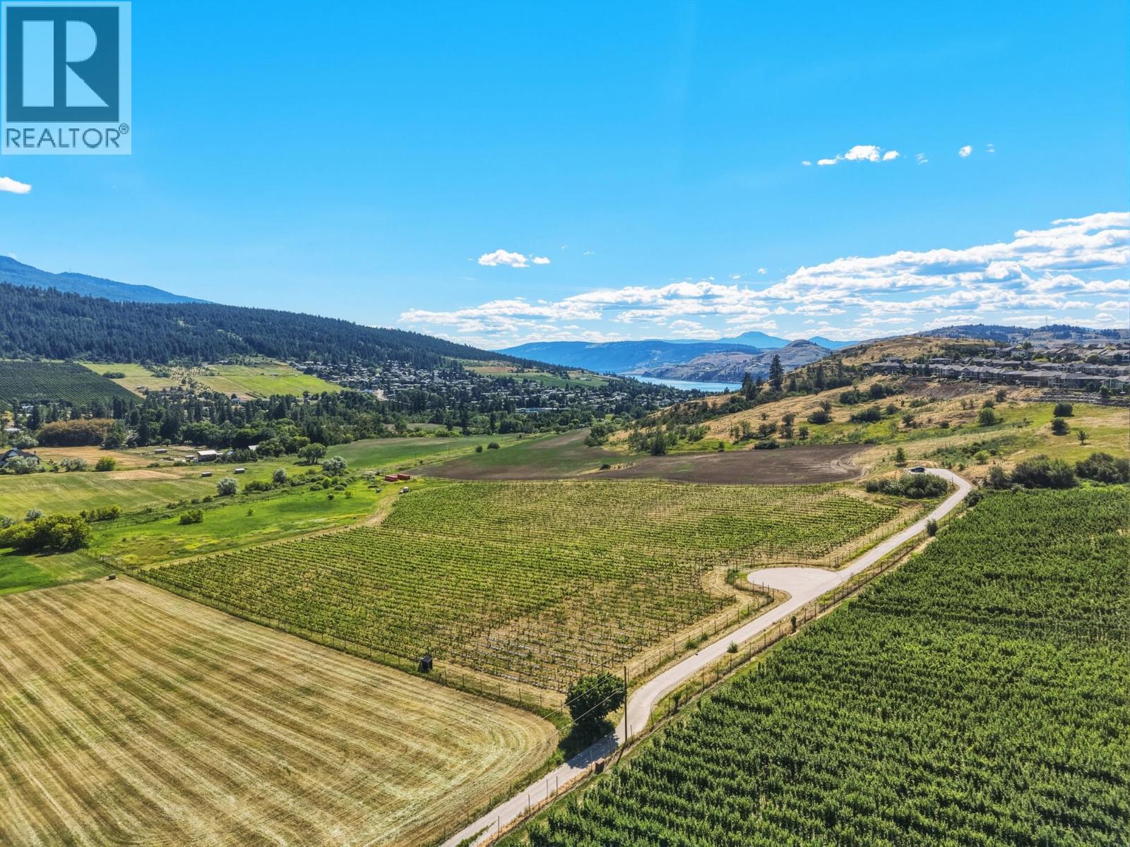 10450 Matner Lane, Coldstream, British Columbia  V1B 2J7 - Photo 8 - 10392785