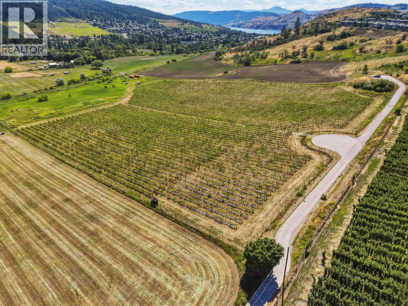 10450 Matner Lane, Coldstream, British Columbia  V1B 2J7 - Photo 9 - 10392785