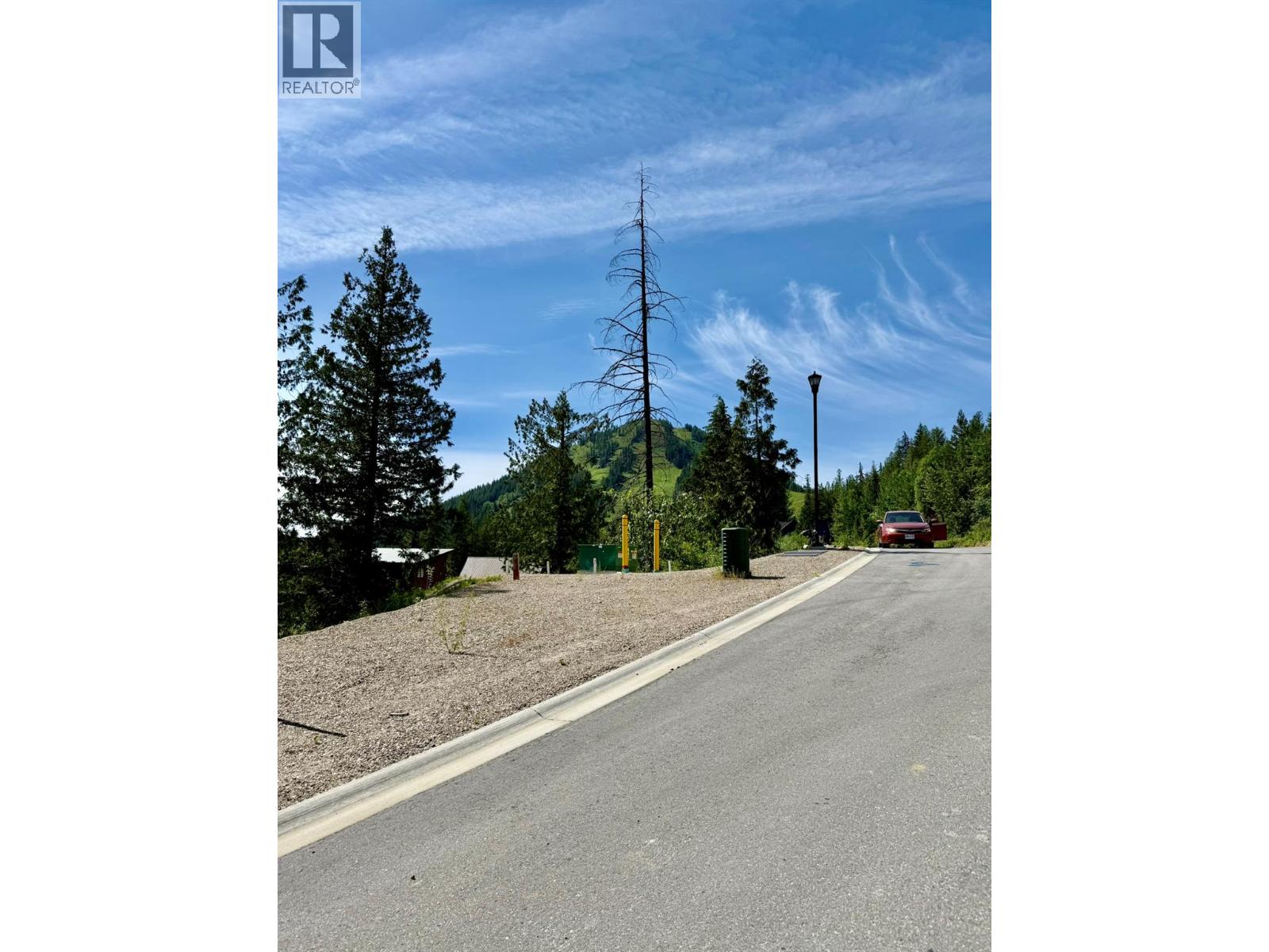 308 Ridge Road, Rossland, British Columbia  V0G 1Y0 - Photo 5 - 10393489