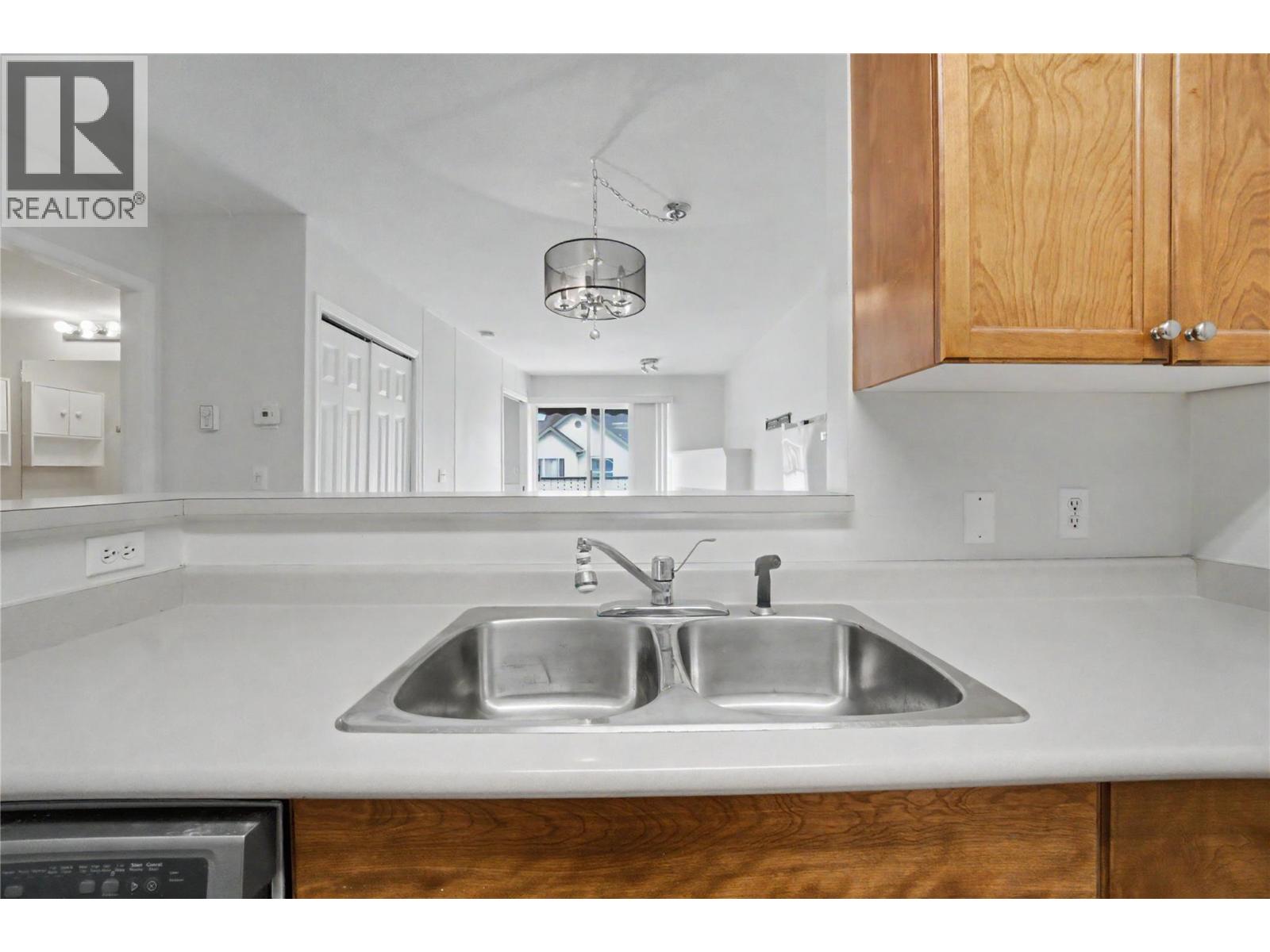 640 3 Street Sw Unit# 406, Salmon Arm, British Columbia  V1E 2R3 - Photo 10 - 10390814