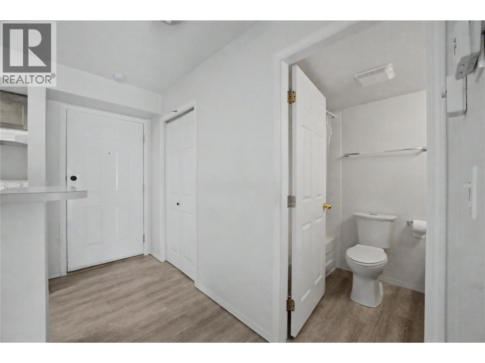 640 3 Street Sw Unit# 406, Salmon Arm, British Columbia  V1E 2R3 - Photo 15 - 10390814