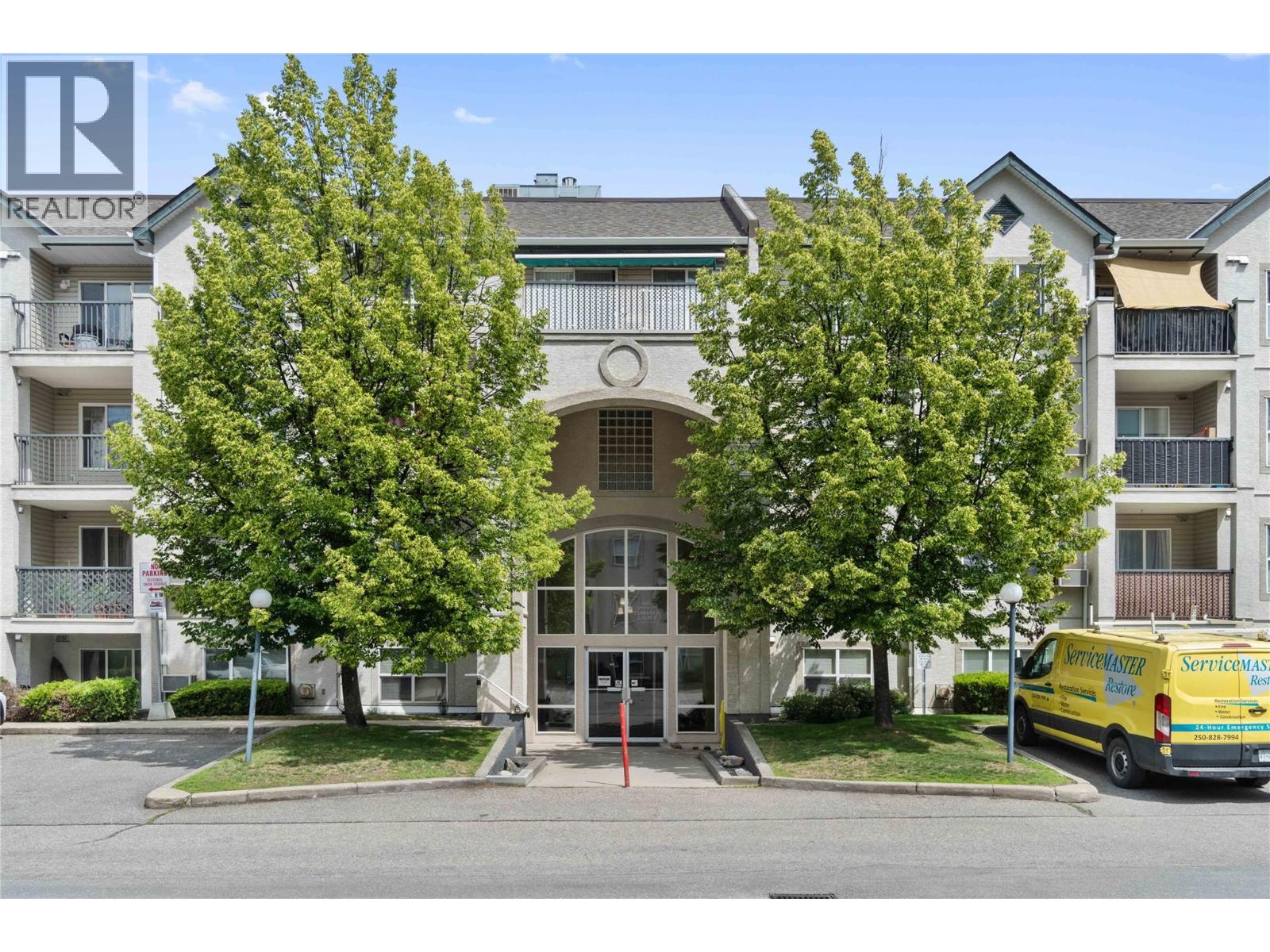 640 3 Street Sw Unit# 406, Salmon Arm, British Columbia  V1E 2R3 - Photo 2 - 10390814