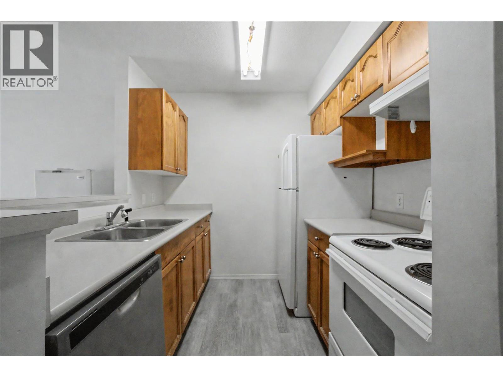 640 3 Street Sw Unit# 406, Salmon Arm, British Columbia  V1E 2R3 - Photo 9 - 10390814