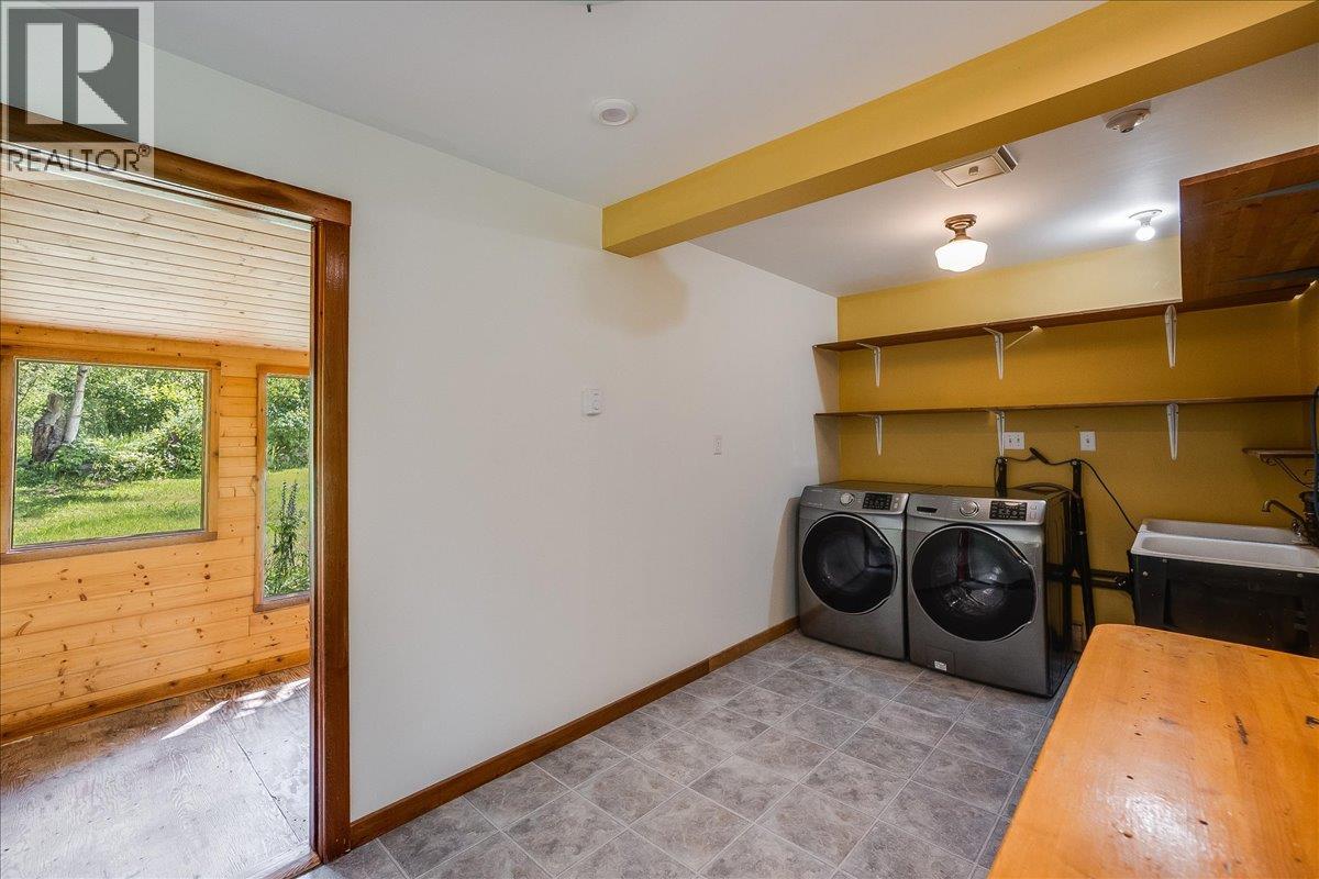 6042 Woodward Road, Winlaw, British Columbia  V0G 2G0 - Photo 22 - 10393452