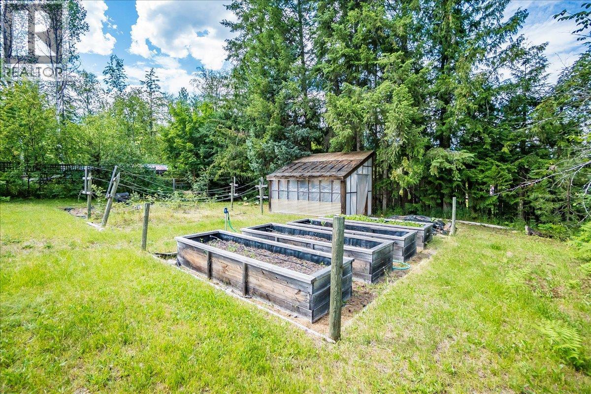 6042 Woodward Road, Winlaw, British Columbia  V0G 2G0 - Photo 24 - 10393452