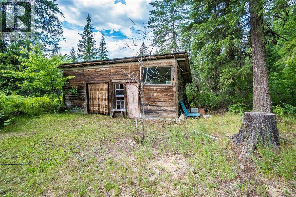 6042 Woodward Road, Winlaw, British Columbia  V0G 2G0 - Photo 25 - 10393452