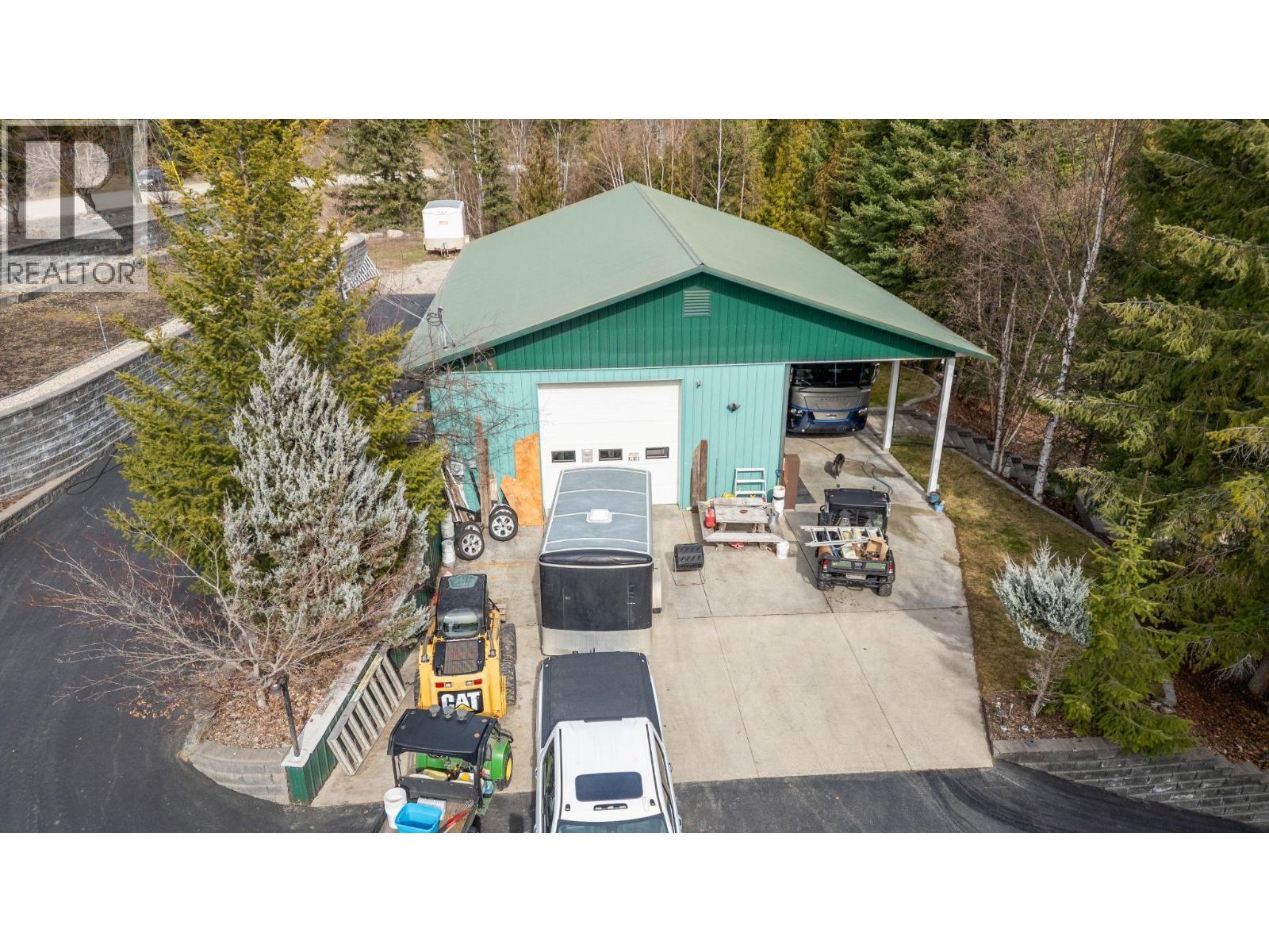 3918 Parri Road, Sorrento, British Columbia  V0E 2W0 - Photo 57 - 10393481