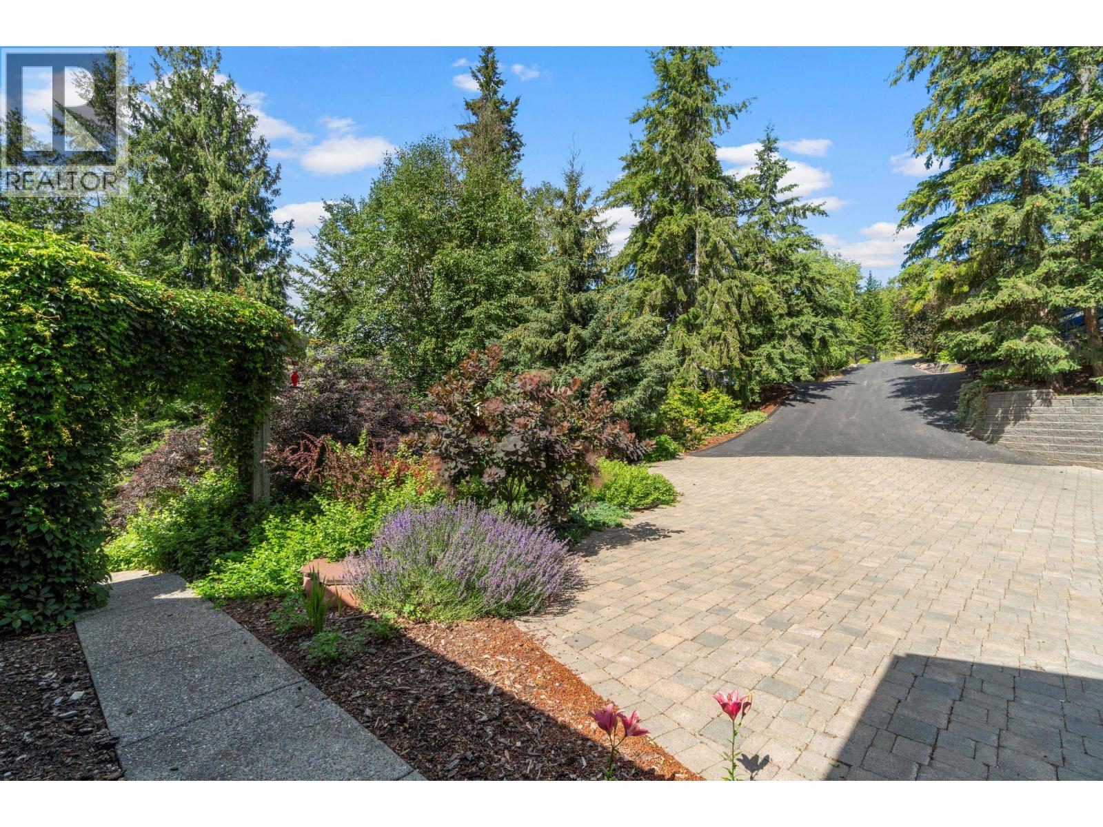 3918 Parri Road, Sorrento, British Columbia  V0E 2W0 - Photo 73 - 10393481